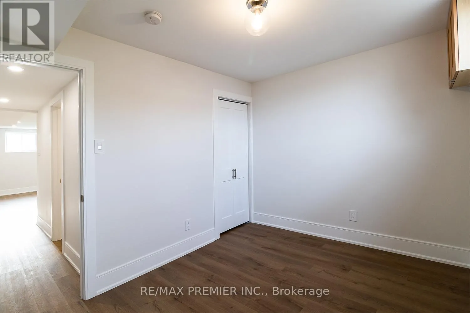 2461 PADSTOW CRESCENT