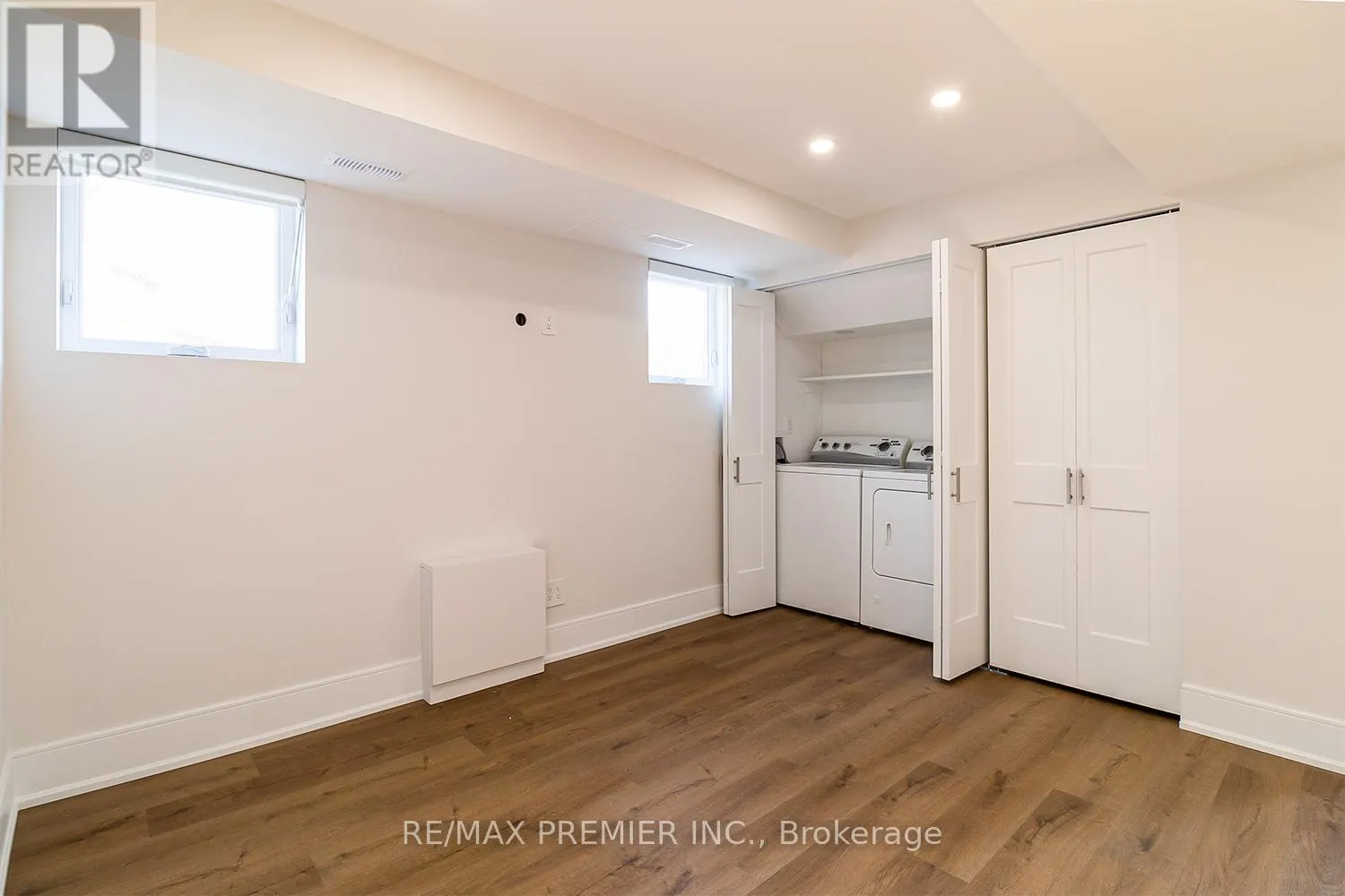 2461 PADSTOW CRESCENT