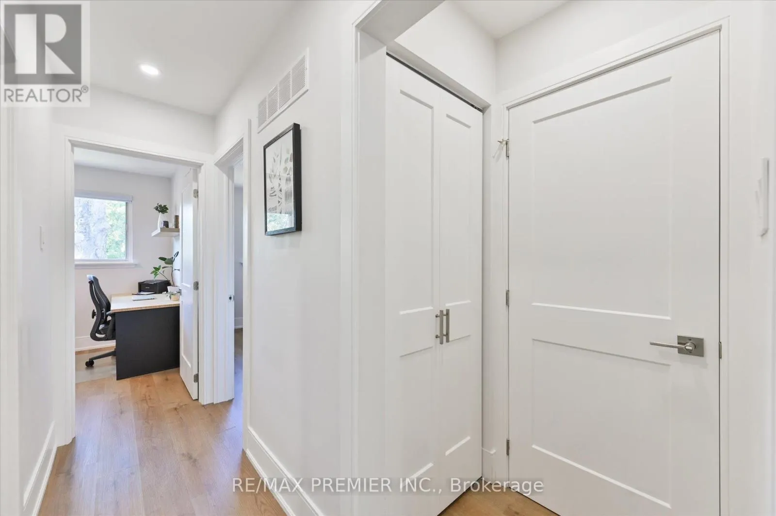 2461 PADSTOW CRESCENT