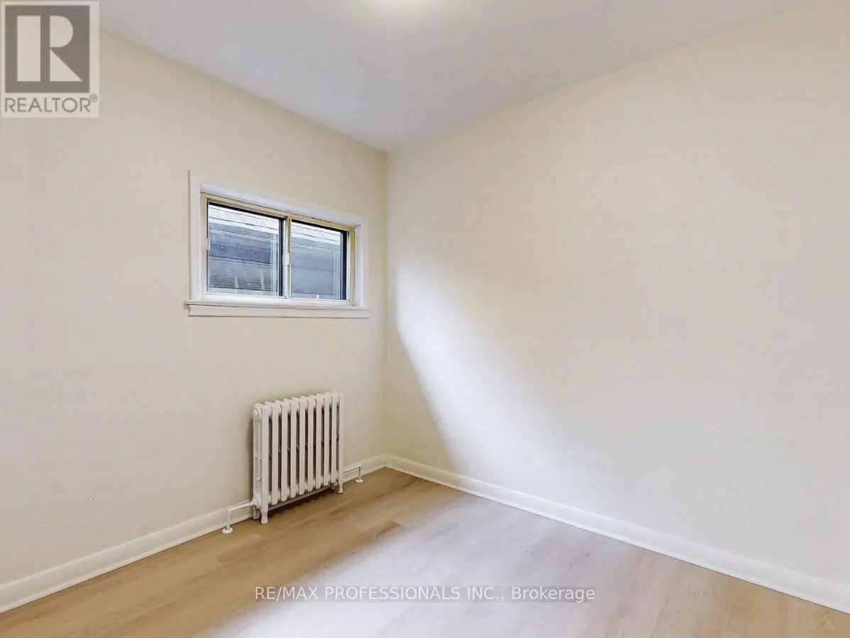 ENTIRE HOUSE - 126A SIXTEENTH STREET