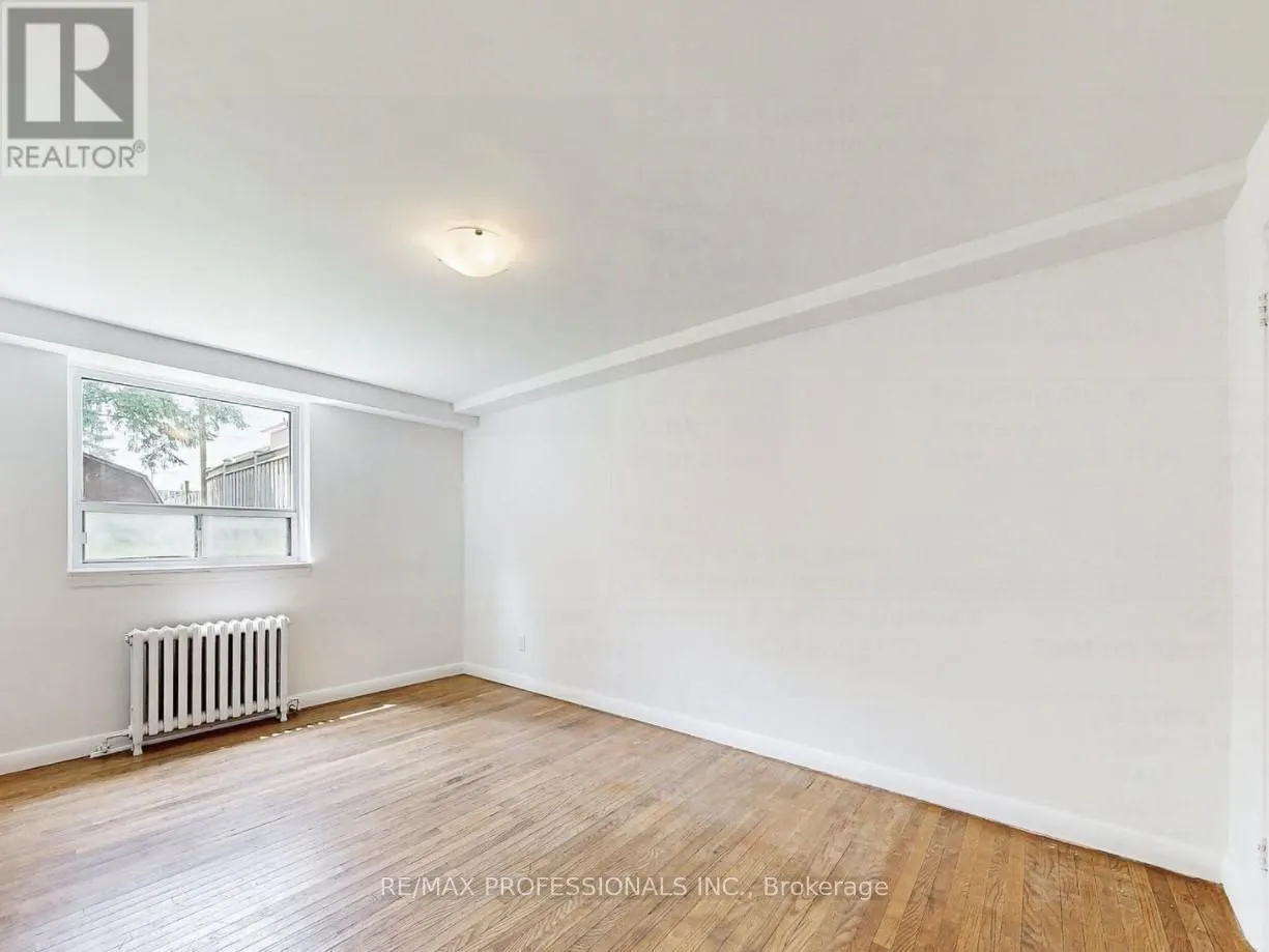 ENTIRE HOUSE - 126A SIXTEENTH STREET