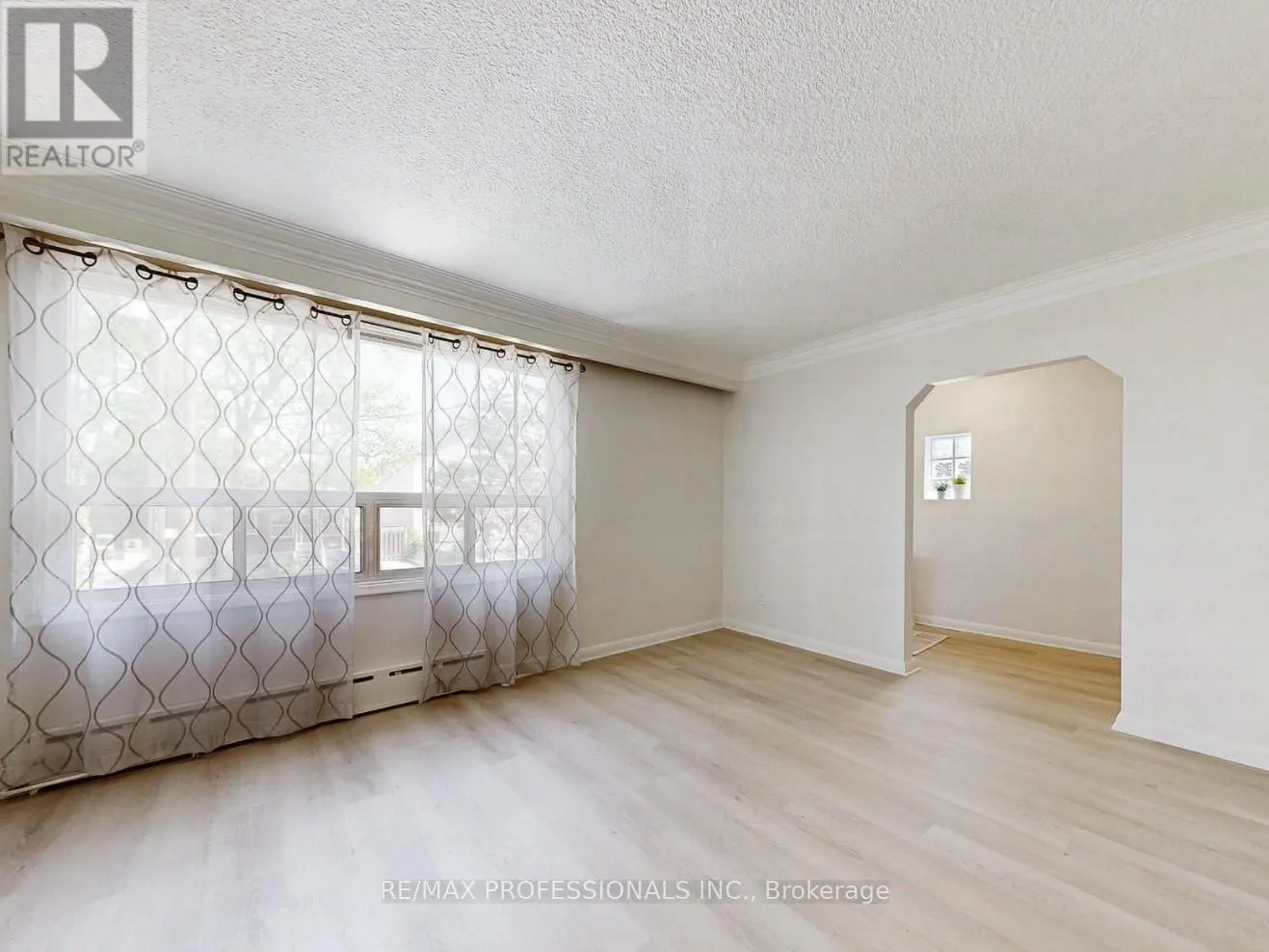 ENTIRE HOUSE - 126A SIXTEENTH STREET