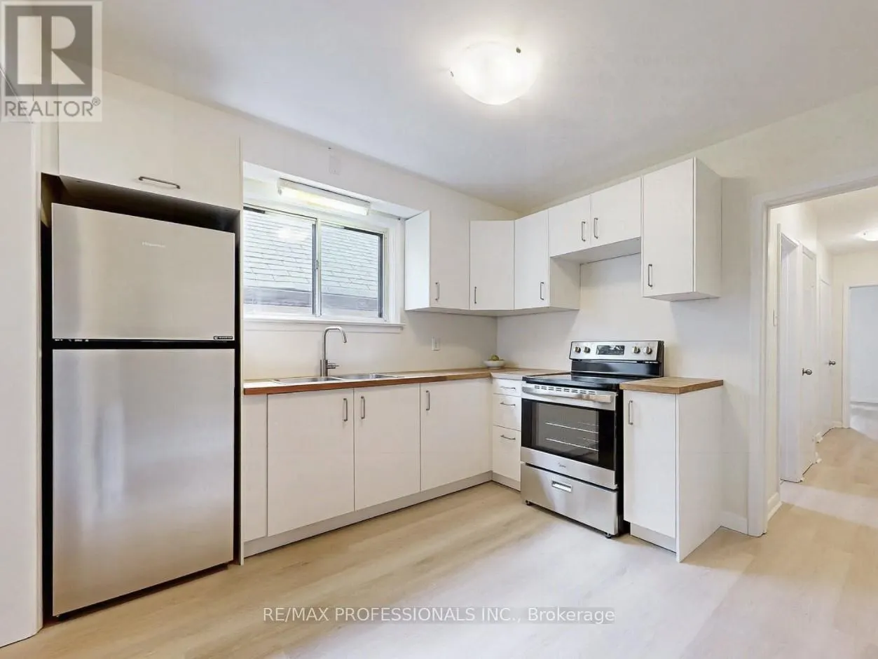 ENTIRE HOUSE - 126A SIXTEENTH STREET