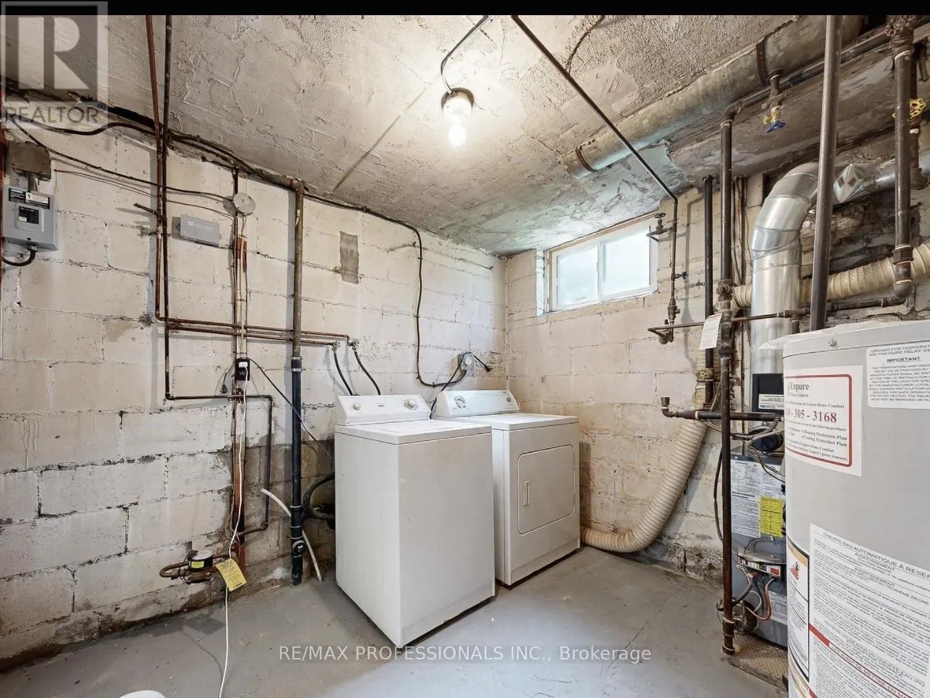 ENTIRE HOUSE - 126A SIXTEENTH STREET