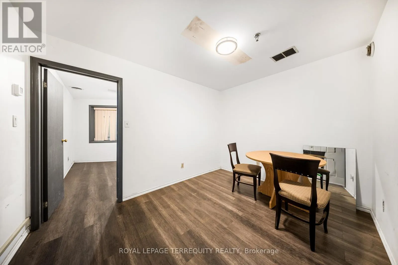 9 - 32 GOODMARK PLACE