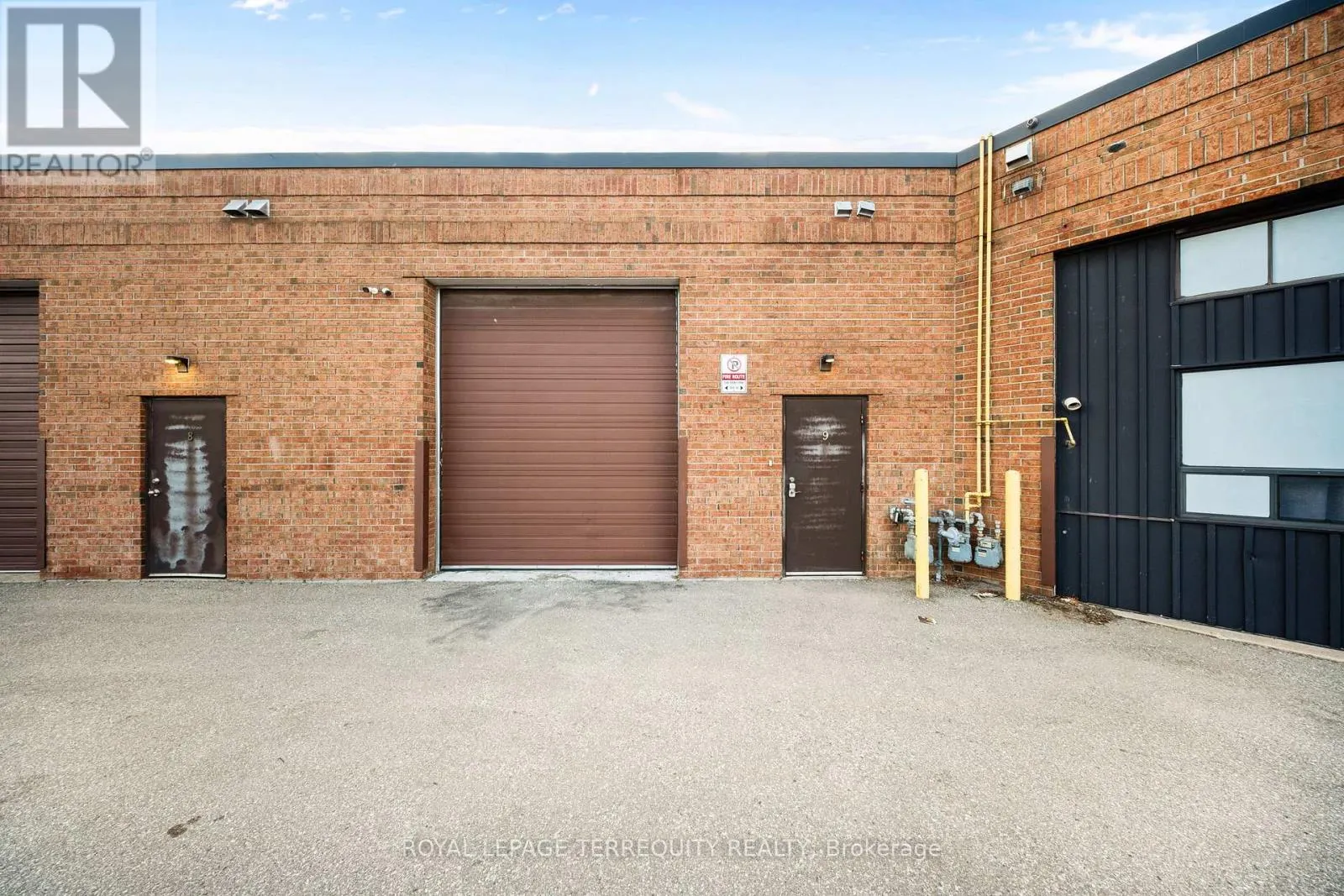 9 - 32 GOODMARK PLACE