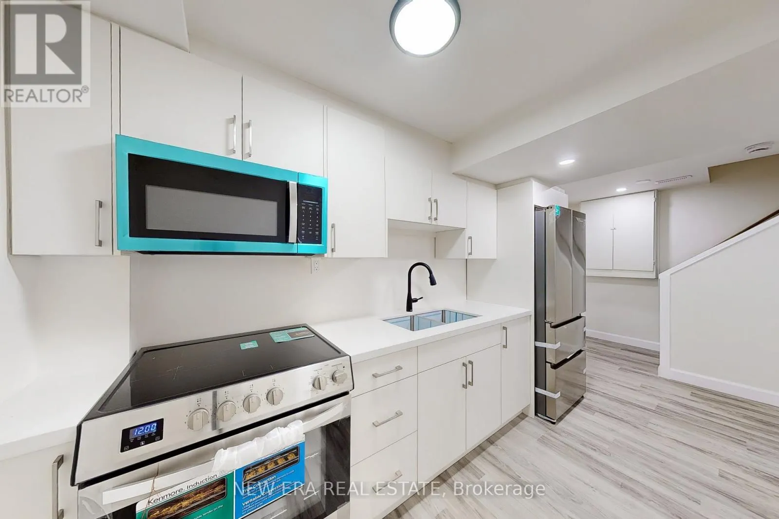 96 TOBA CRESCENT