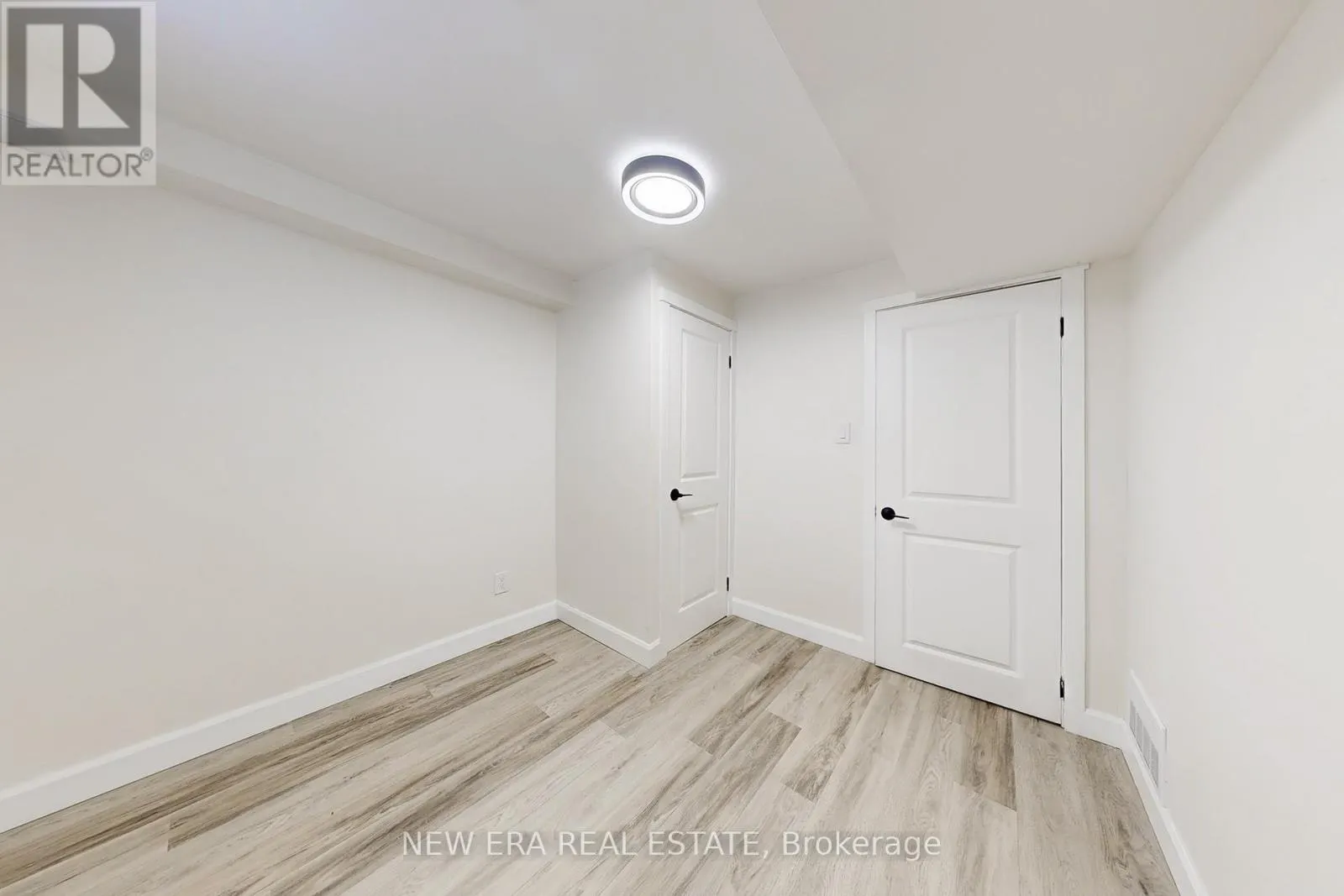 96 TOBA CRESCENT