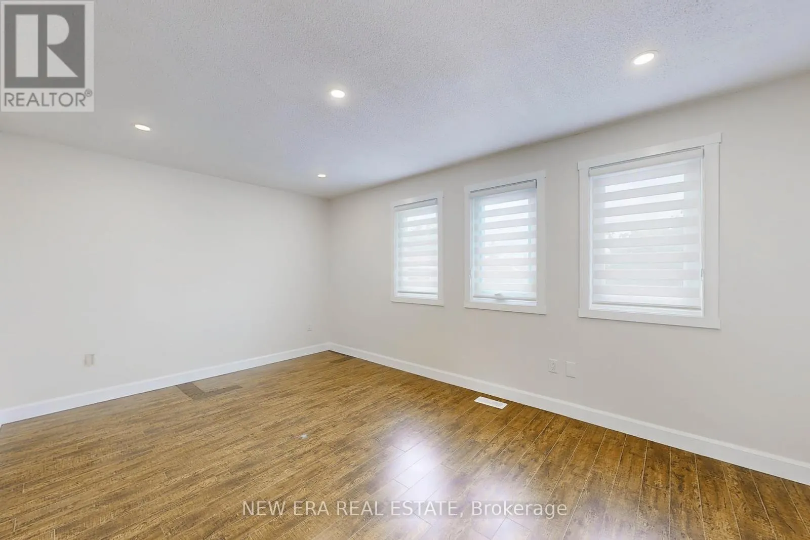 96 TOBA CRESCENT