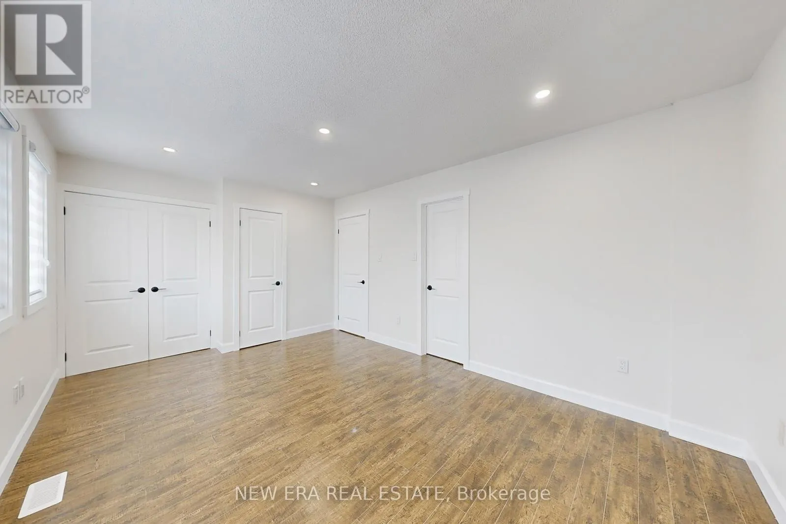 96 TOBA CRESCENT