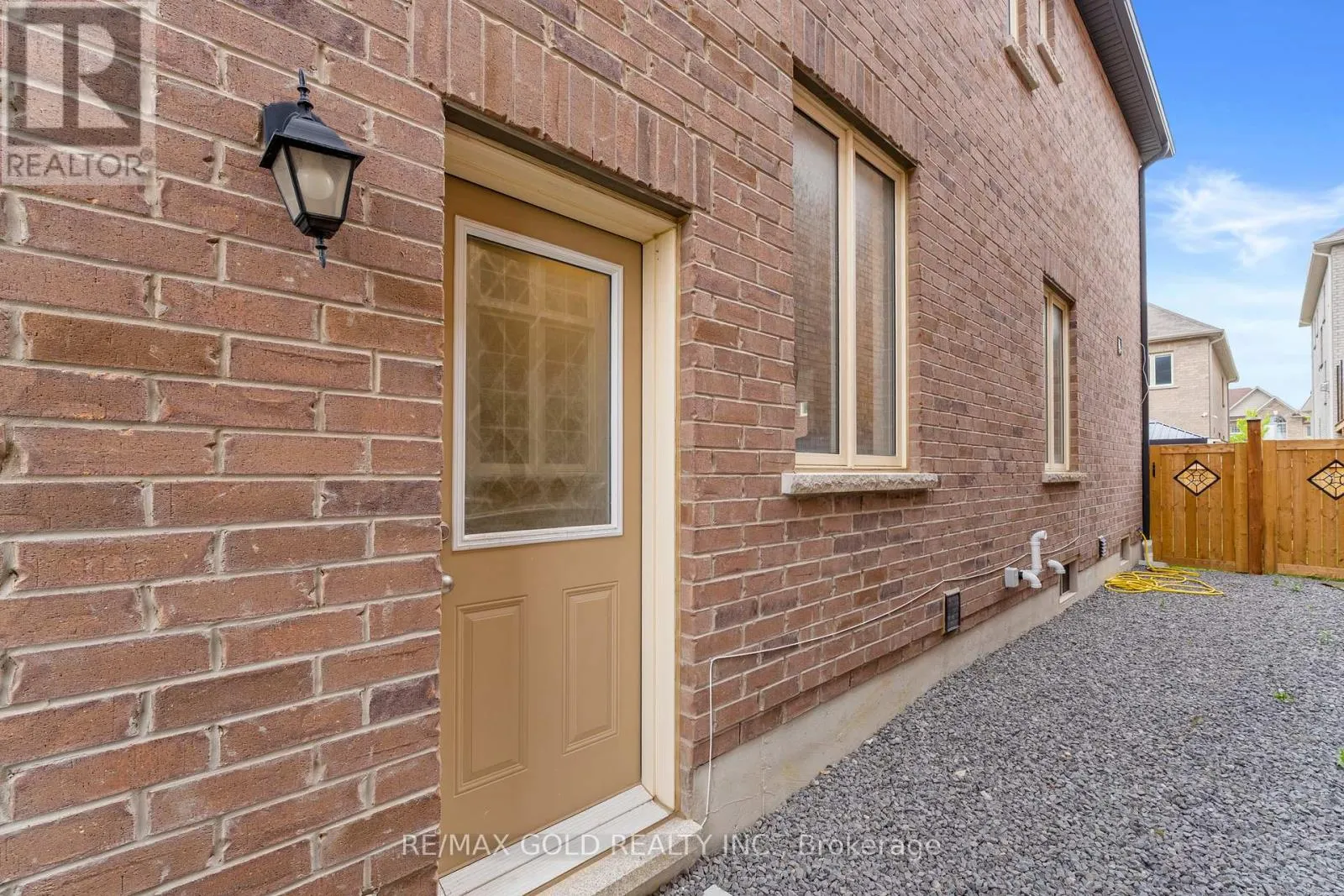 33 TIGER CRESCENT