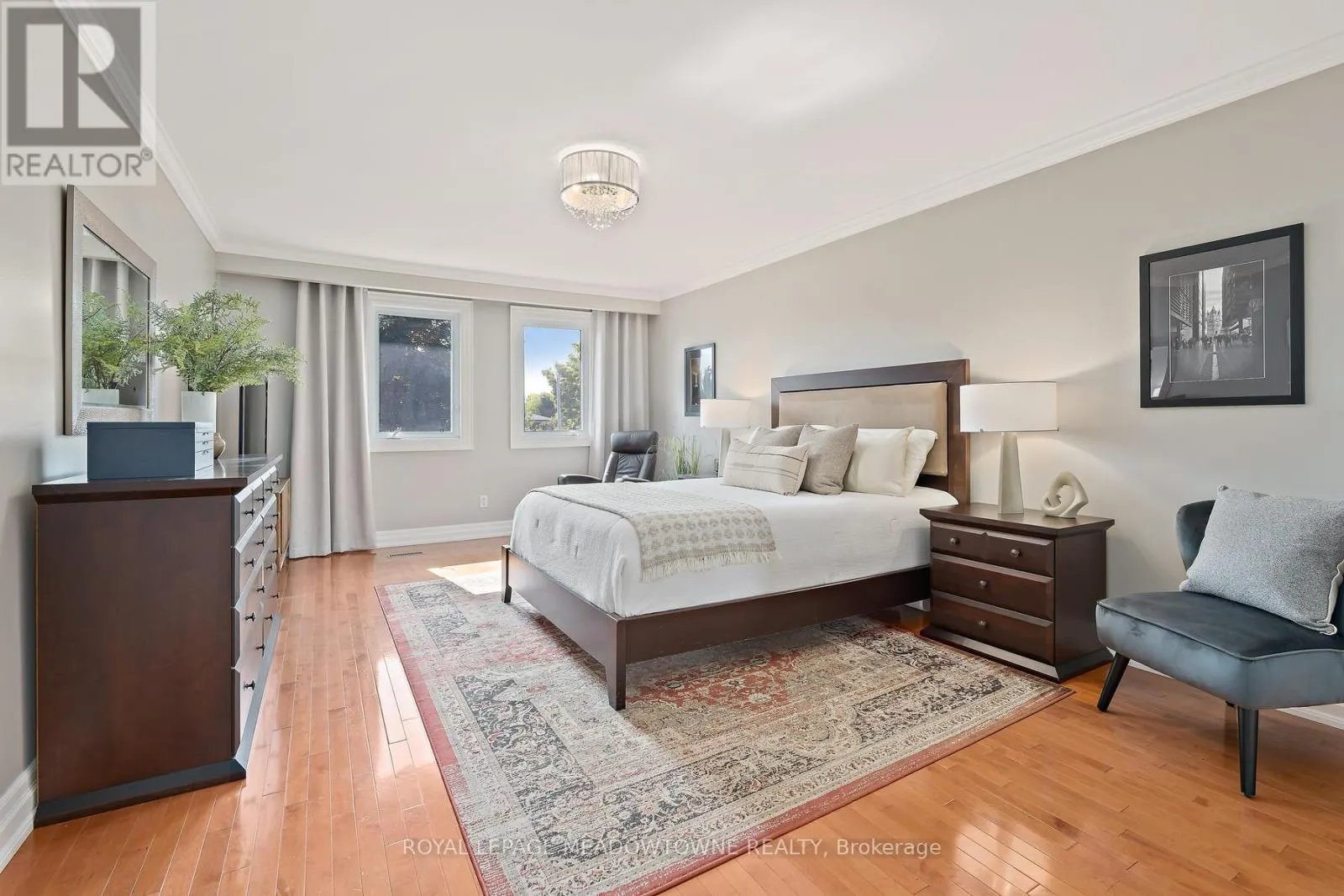 25 HILLSIDE DRIVE