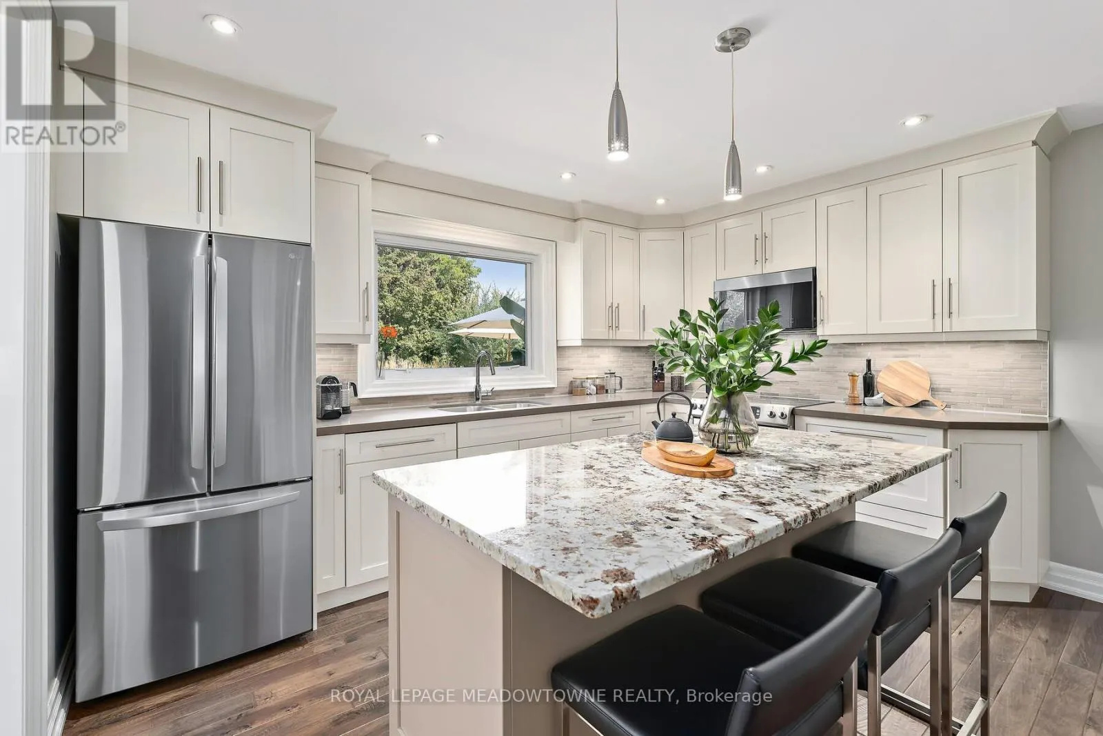 25 HILLSIDE DRIVE