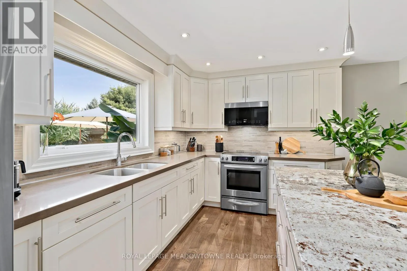 25 HILLSIDE DRIVE