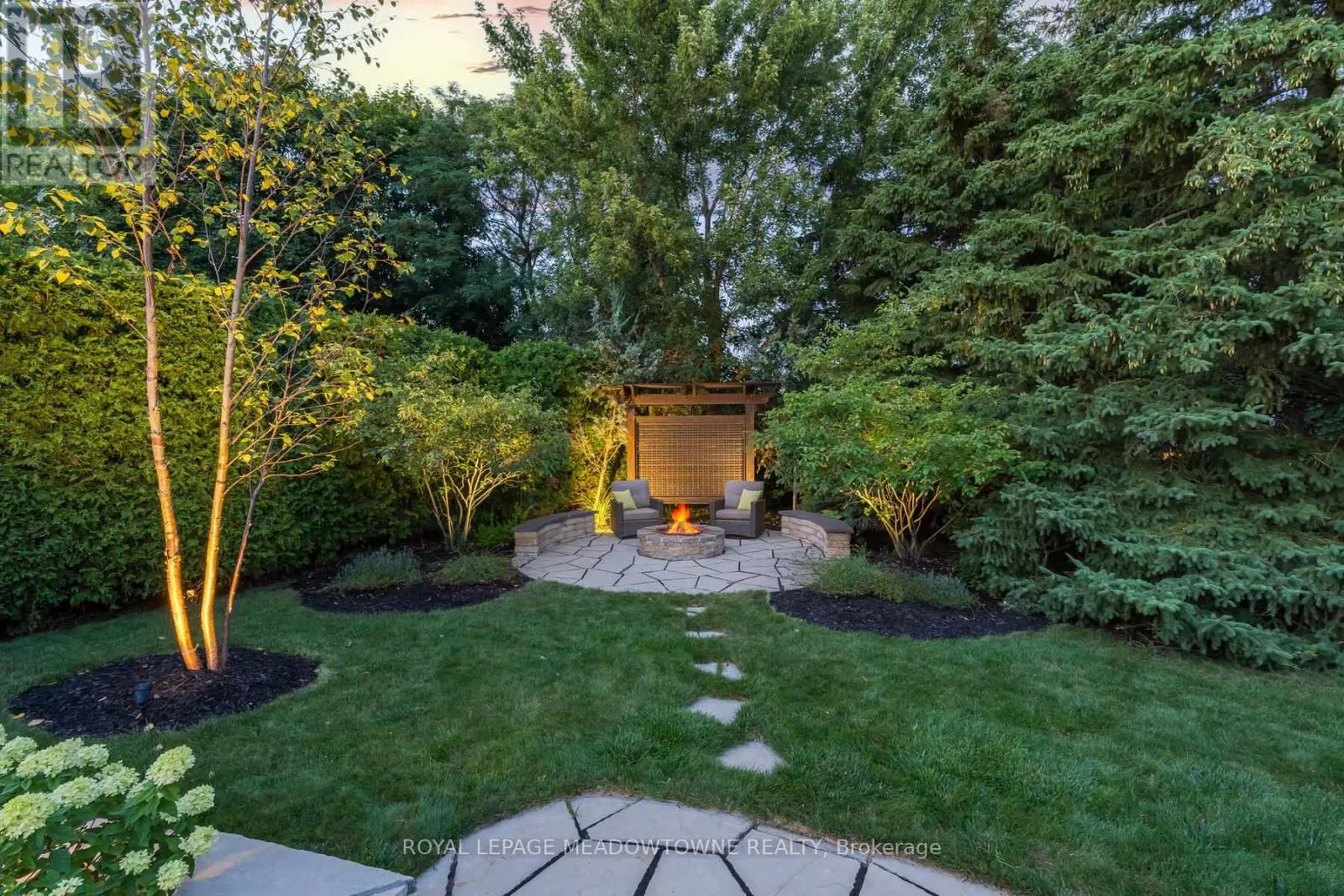 25 HILLSIDE DRIVE