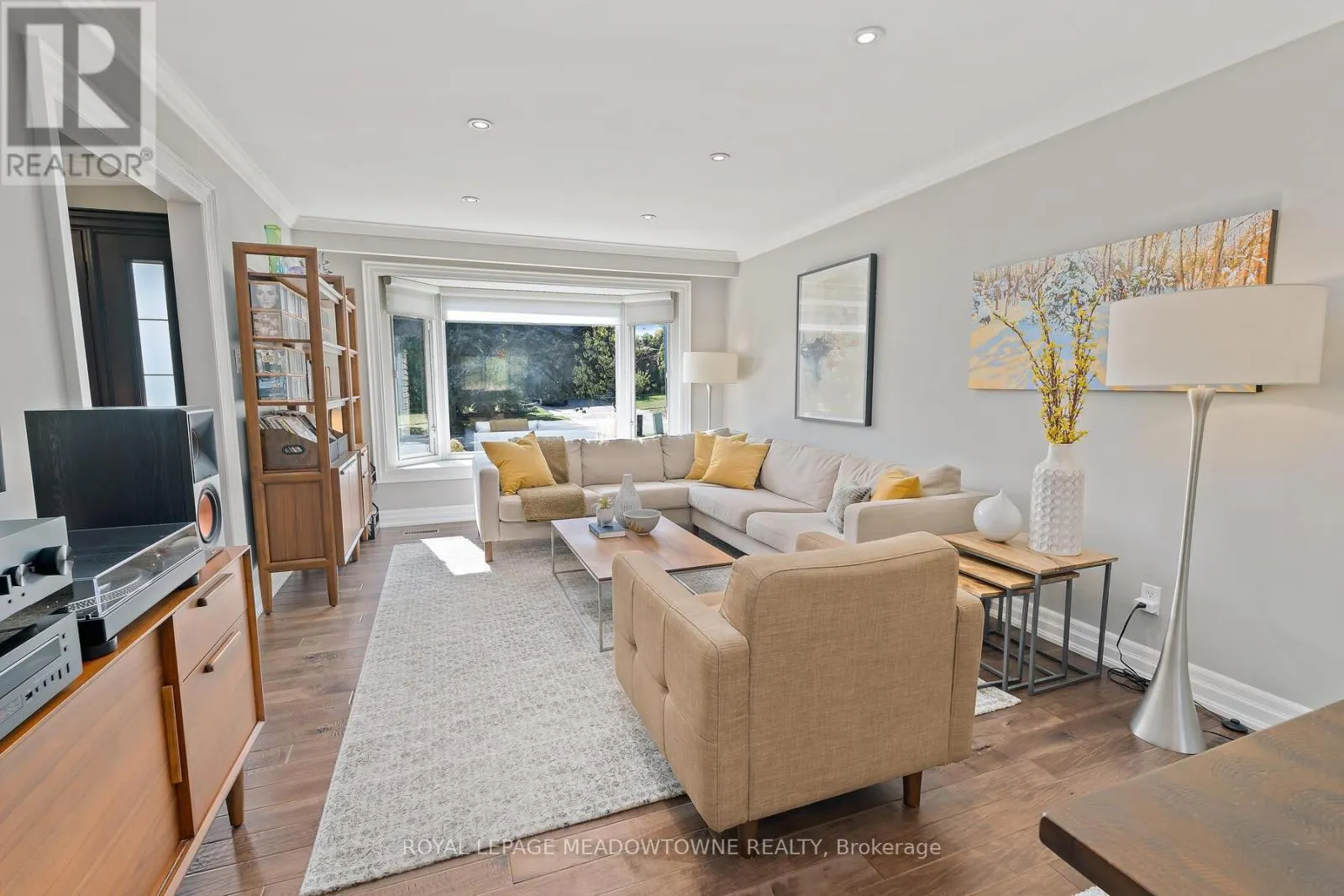 25 HILLSIDE DRIVE