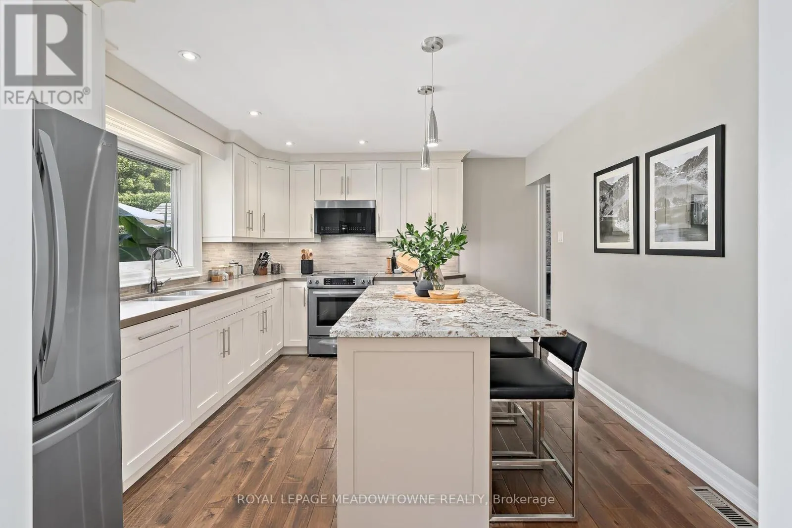 25 HILLSIDE DRIVE