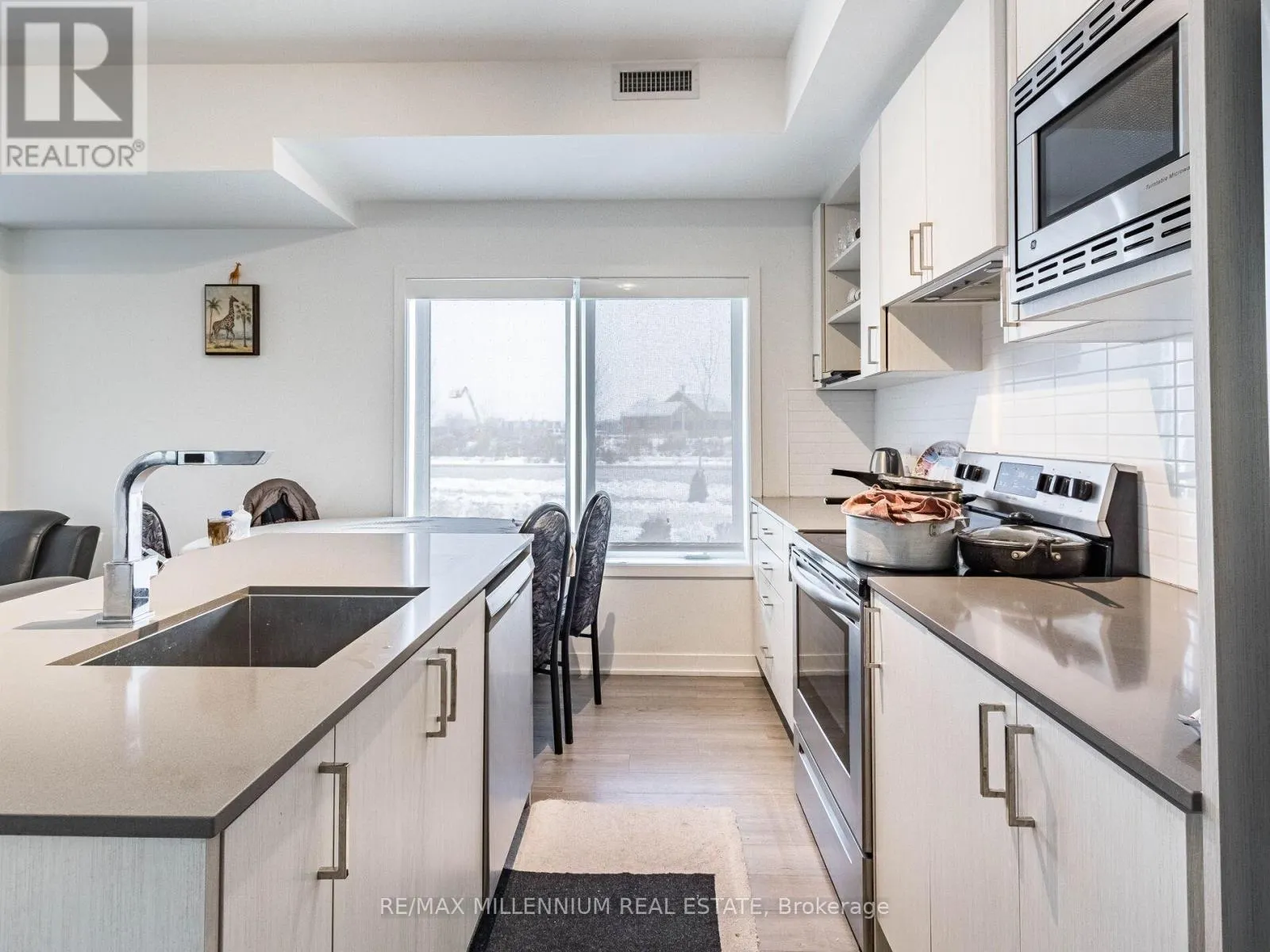 116 - 155 DOWNSVIEW PARK BOULEVARD