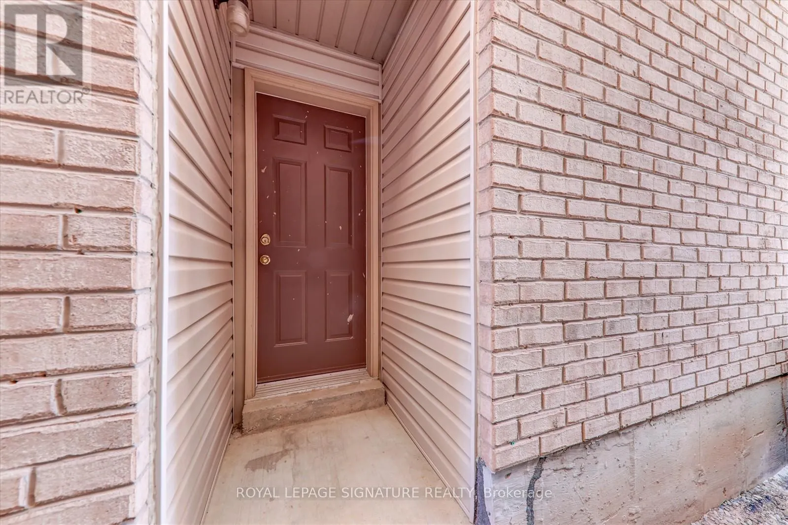 72 FAIRHILL AVENUE