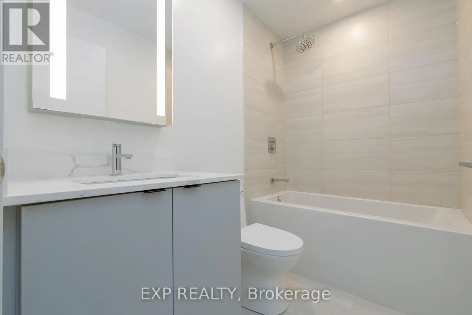 427 - 285 DUFFERIN STREET