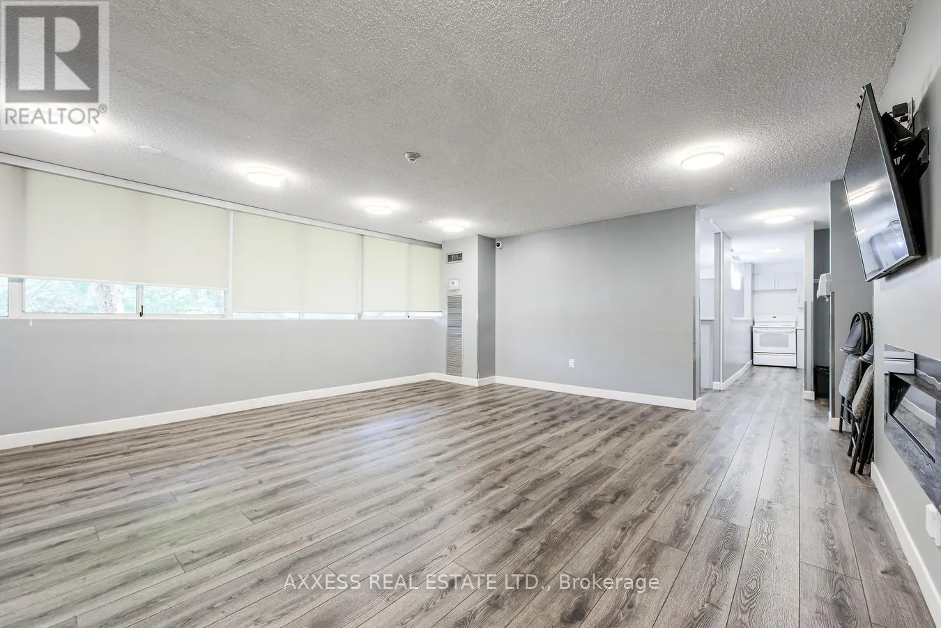609 - 3590 KANEFF CRESCENT