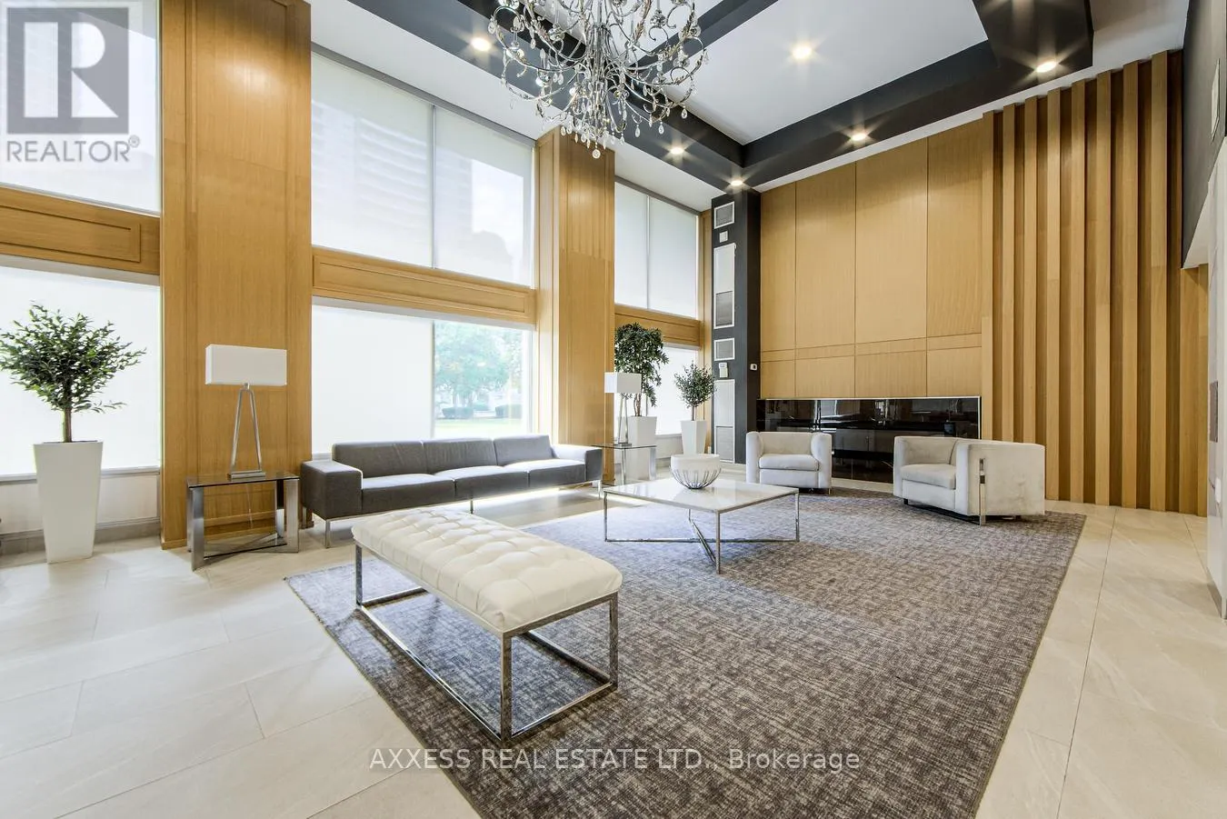 609 - 3590 KANEFF CRESCENT