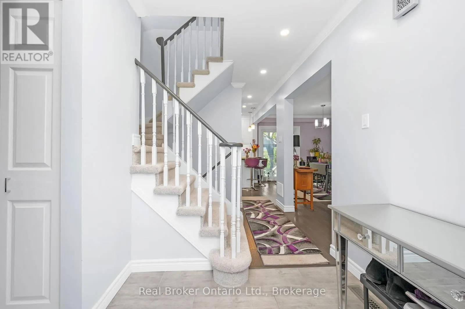 163 ROSS LANE