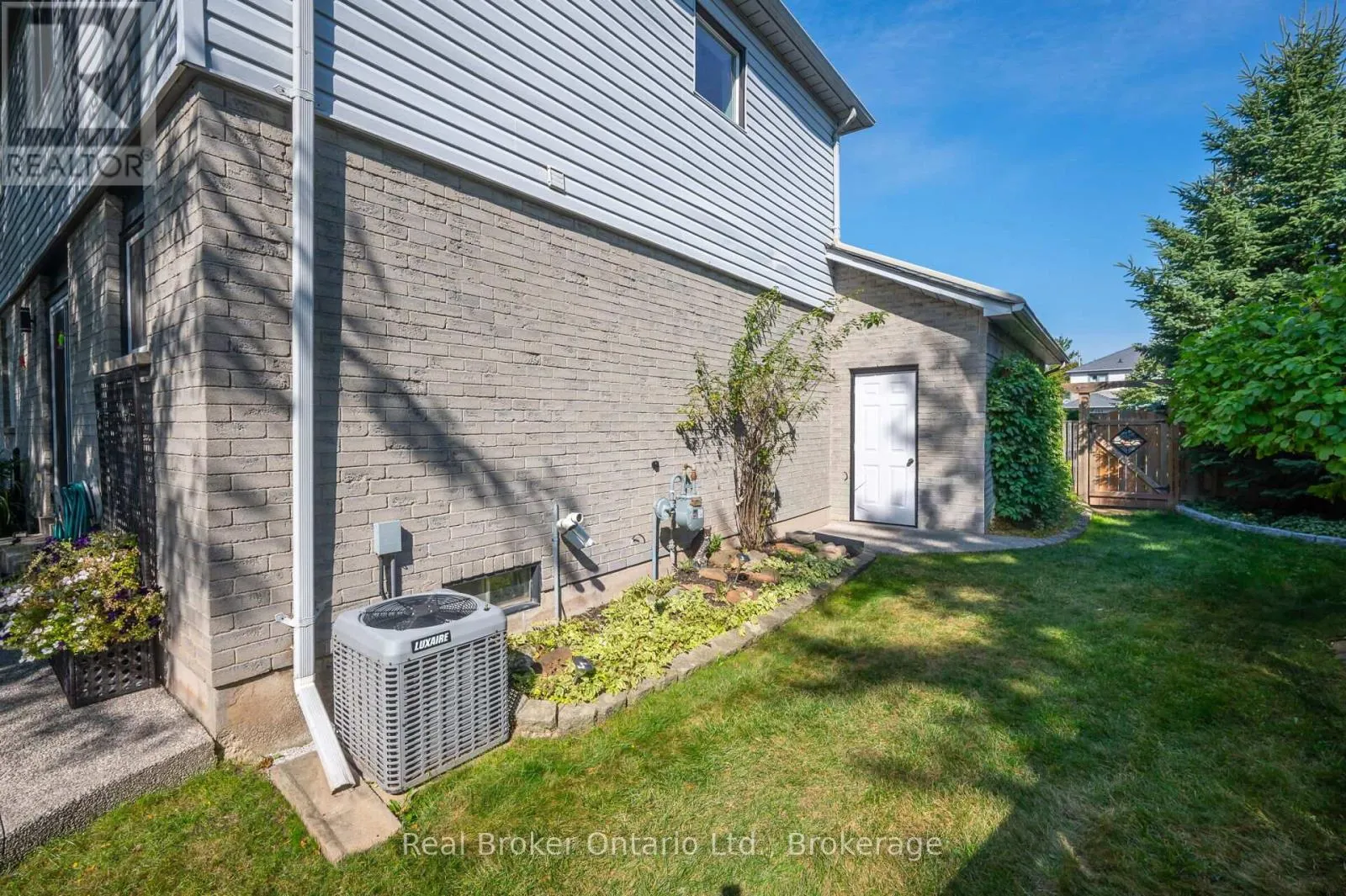 163 ROSS LANE