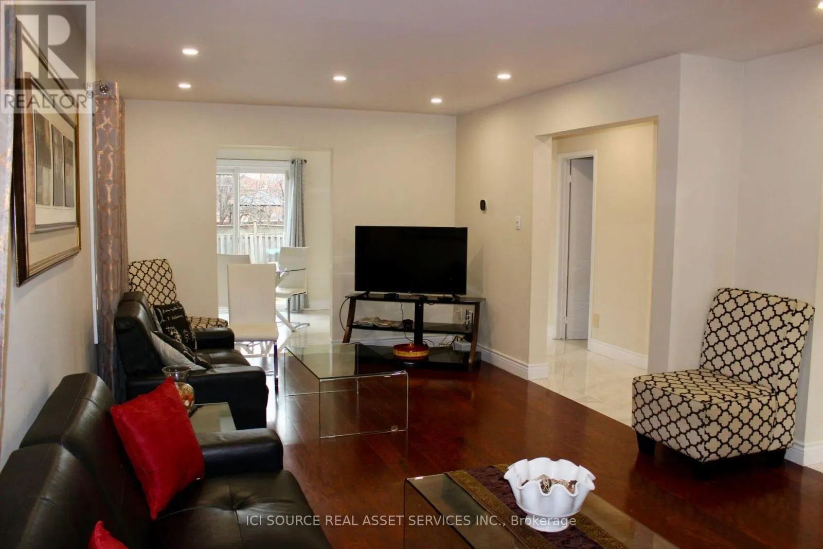 UPPER - 5164 PALOMAR CRESCENT