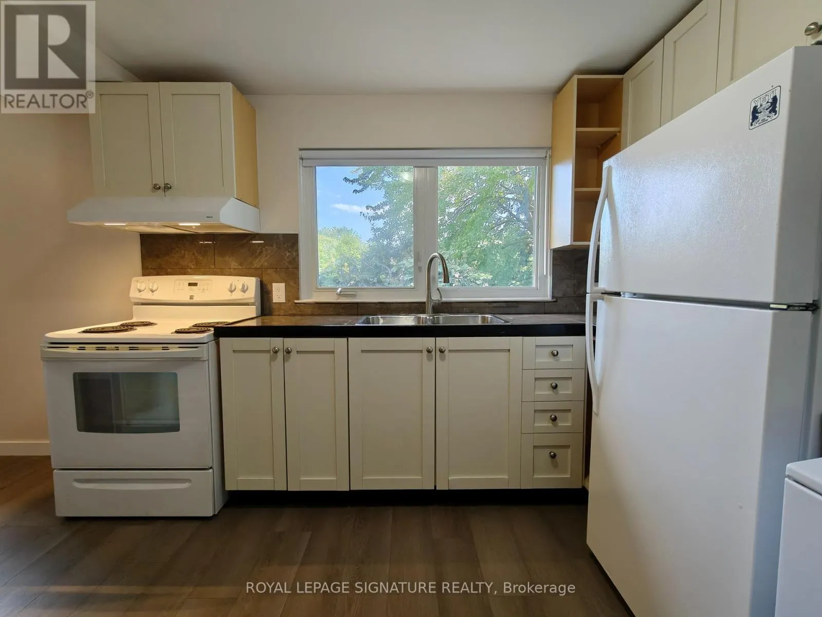 1443 GLEN RUTLEY CIRCLE