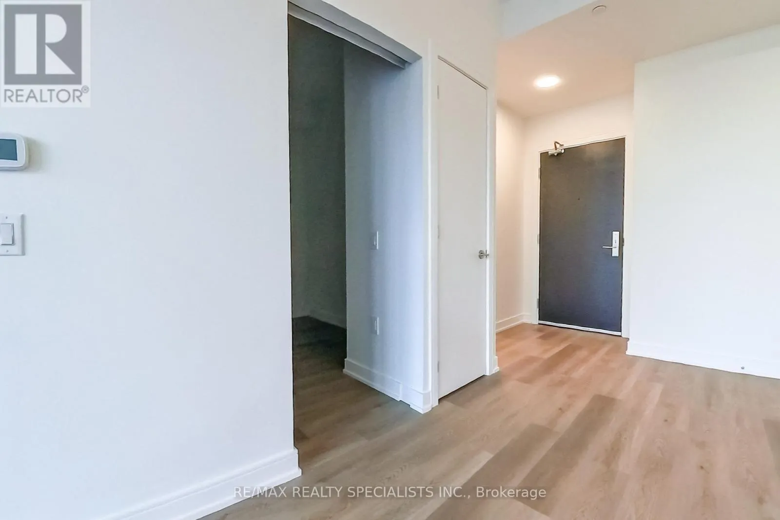 817 - 3009 NOVAR ROAD