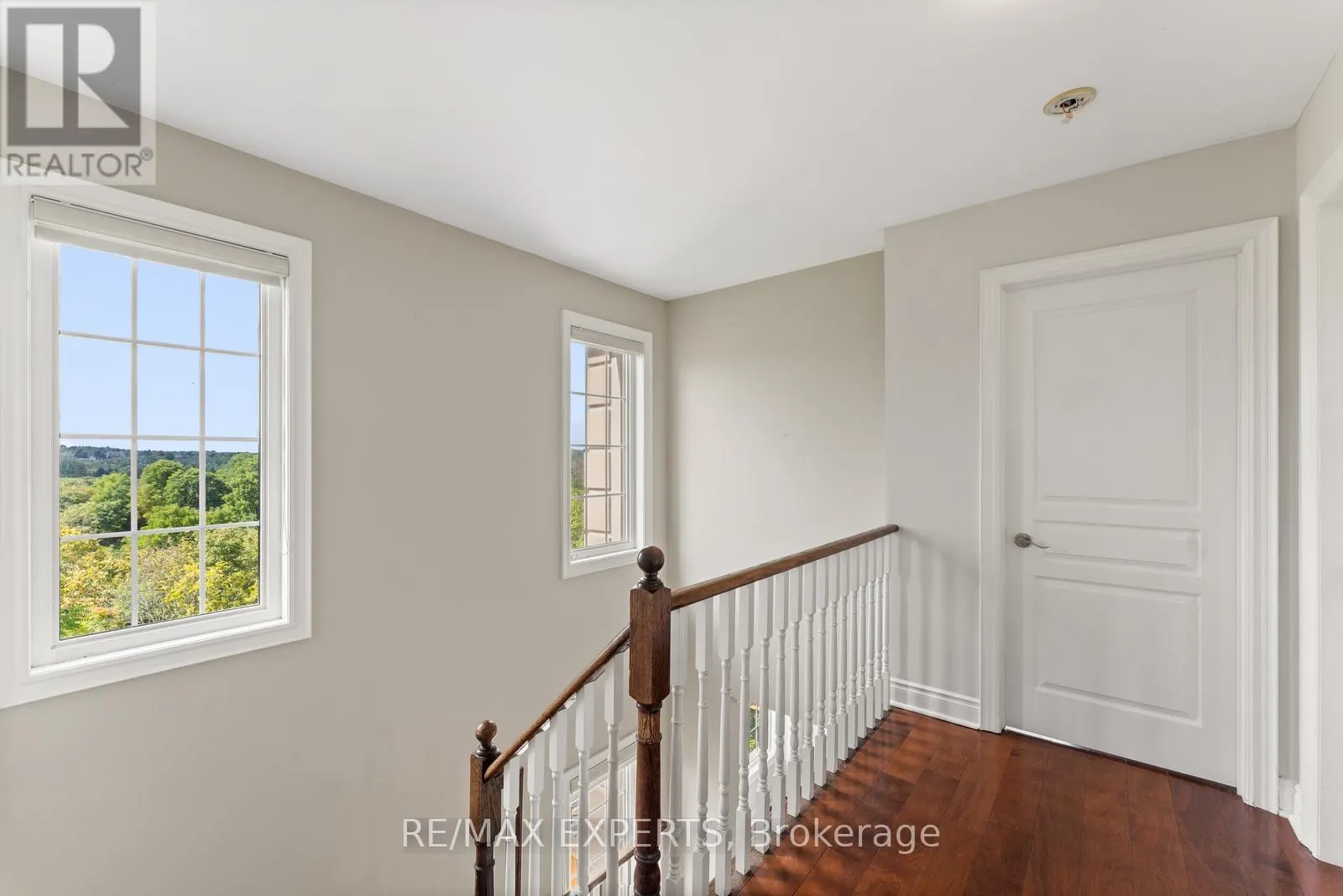 134 ROLLING HILLS LANE