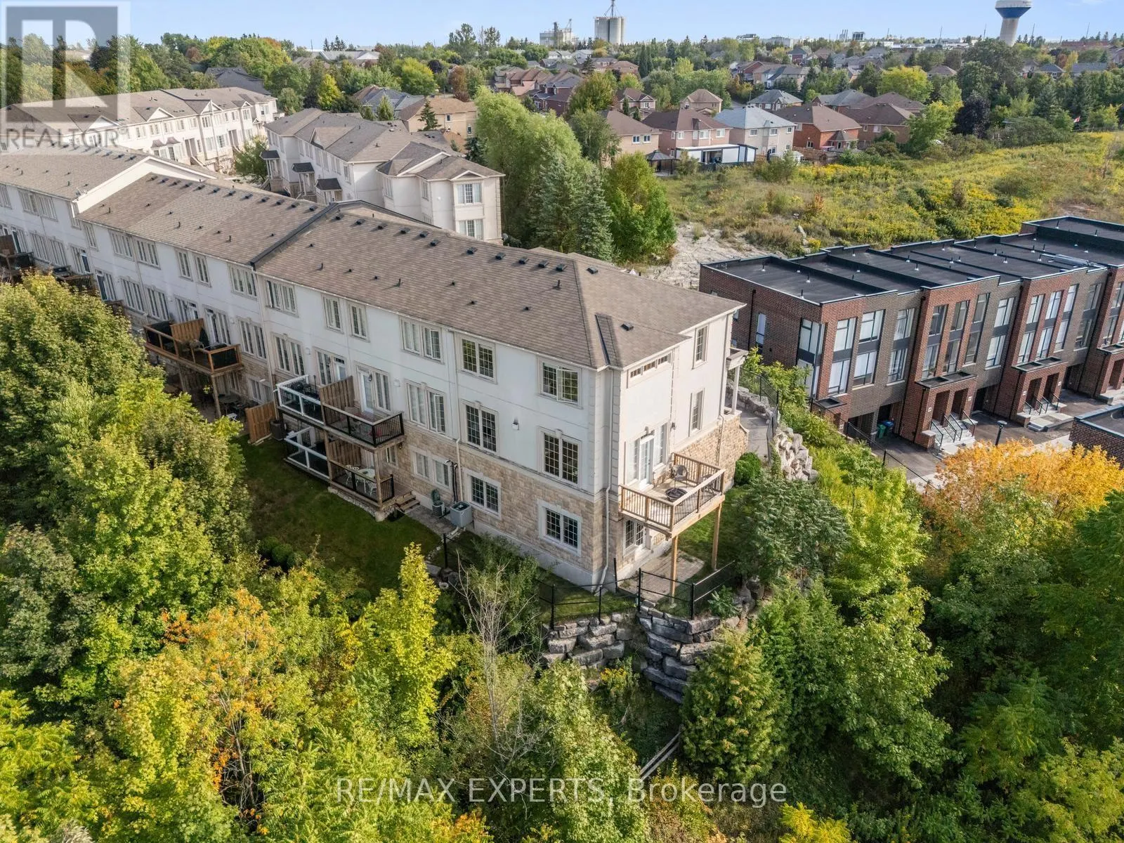 134 ROLLING HILLS LANE