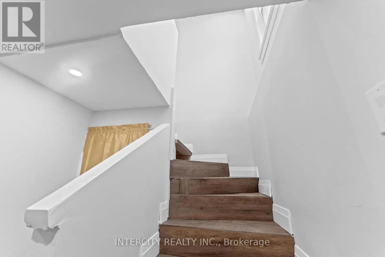 68 GREENDALE AVENUE