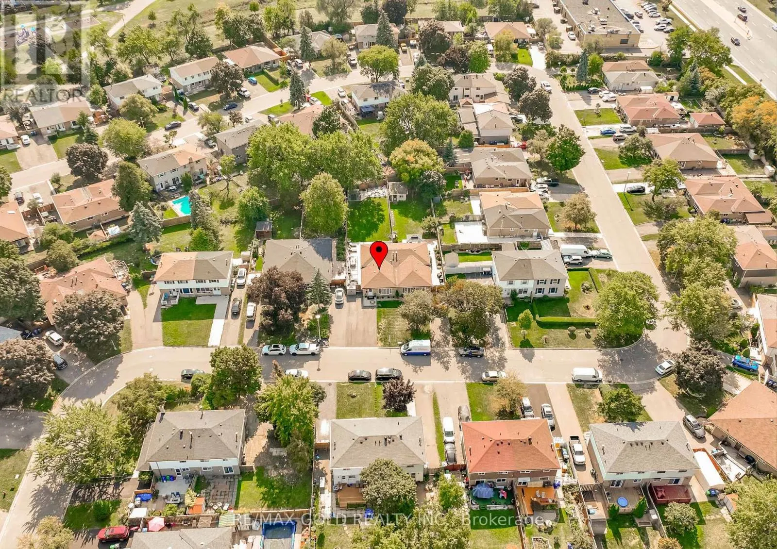 118 FALLINGDALE CRESCENT