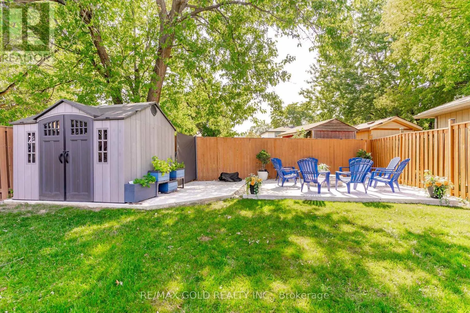 118 FALLINGDALE CRESCENT