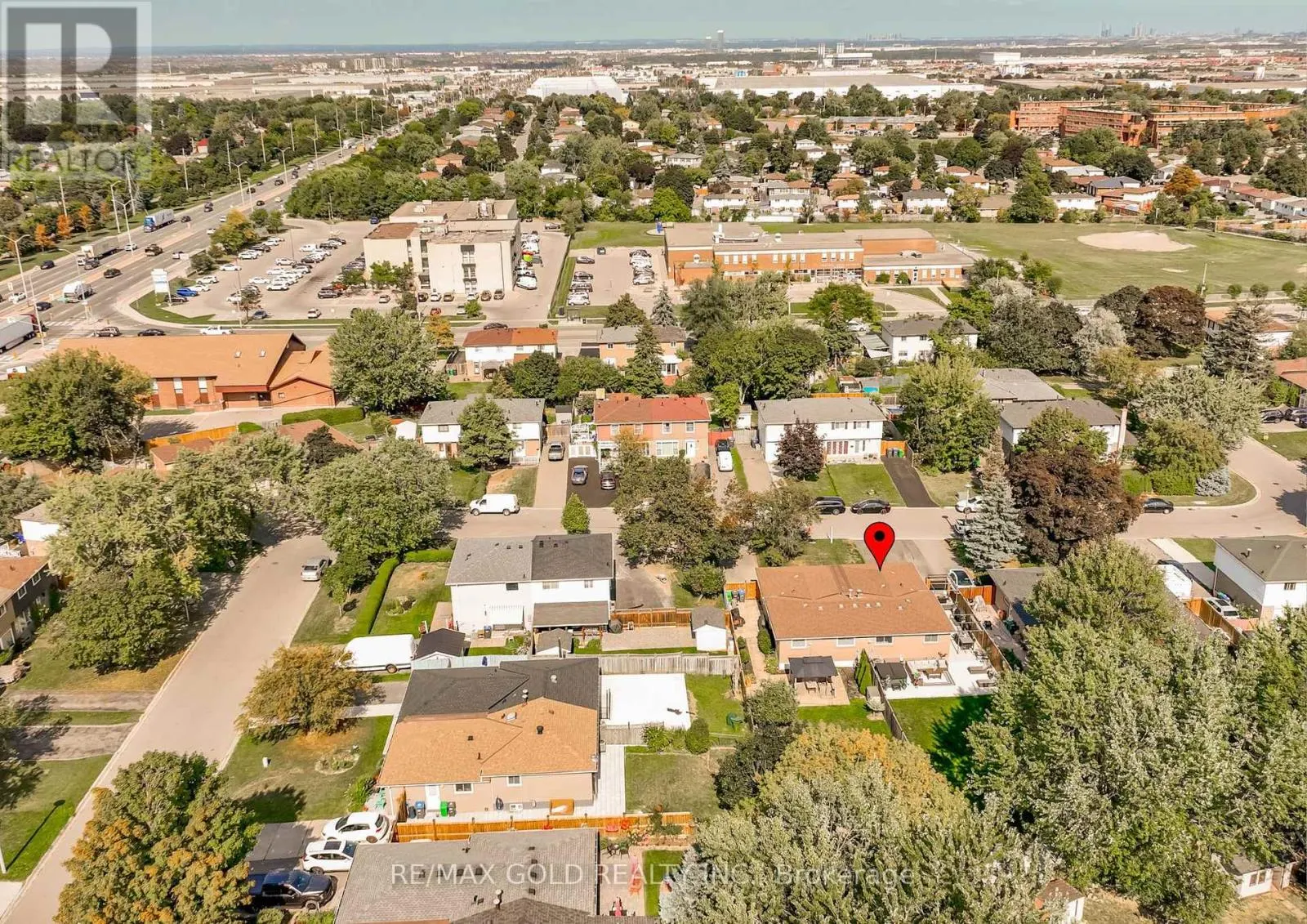 118 FALLINGDALE CRESCENT