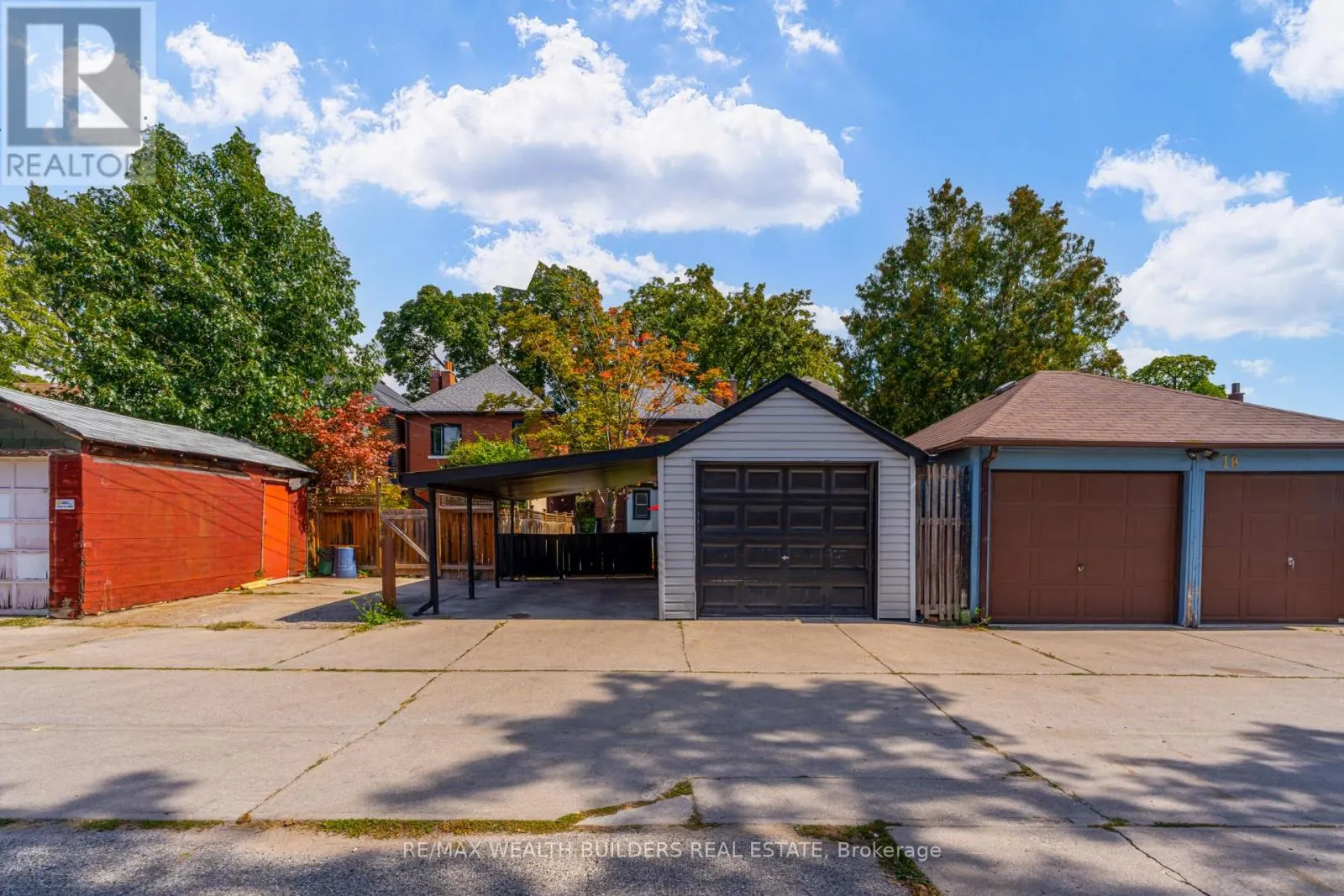 22 WESTHOLME AVENUE