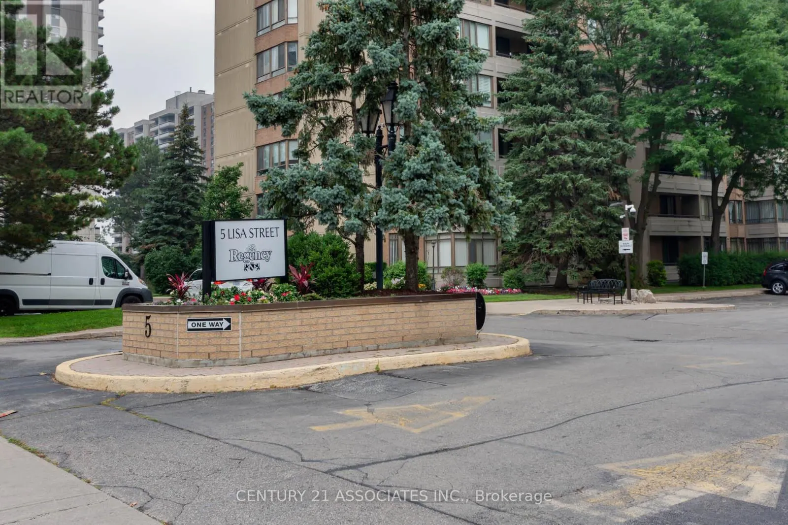 605 - 5 LISA STREET