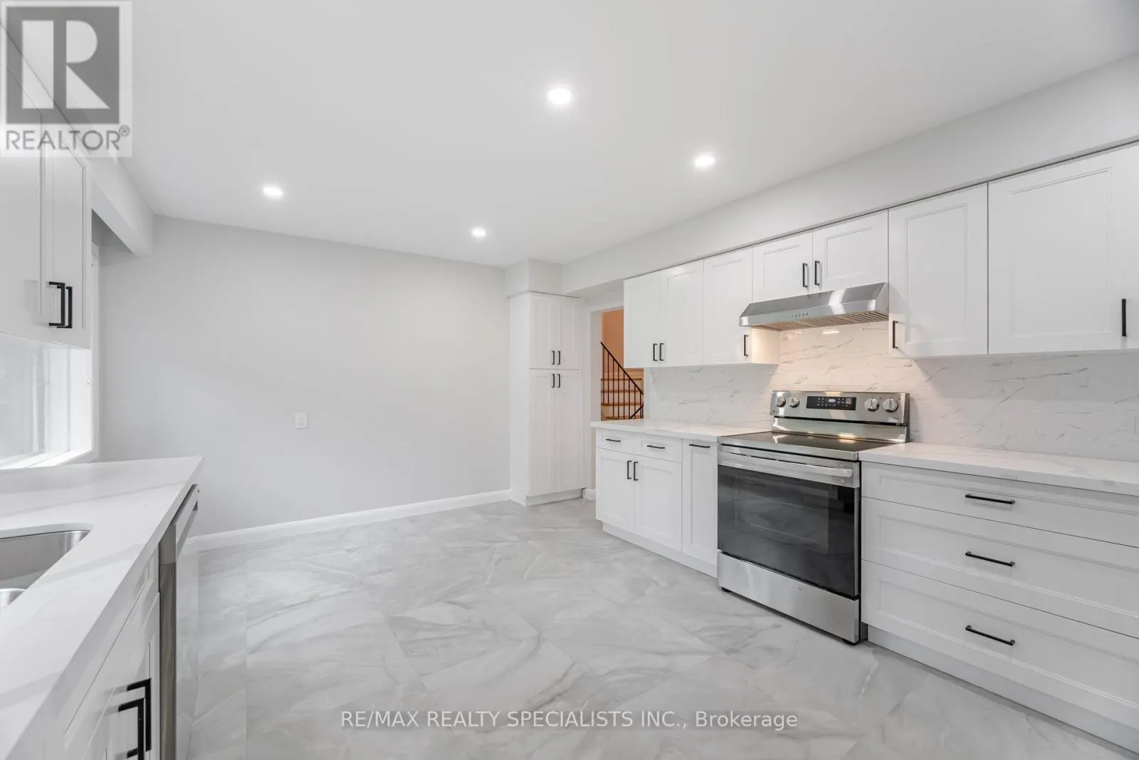 168 BREEZY PINES DRIVE