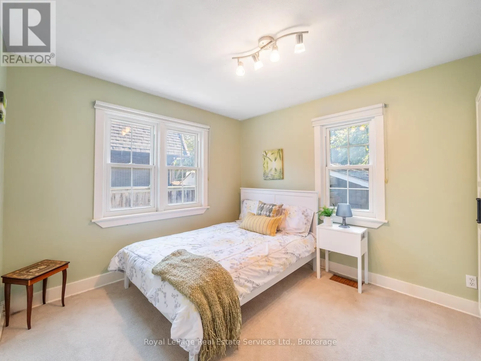 938 KING ROAD