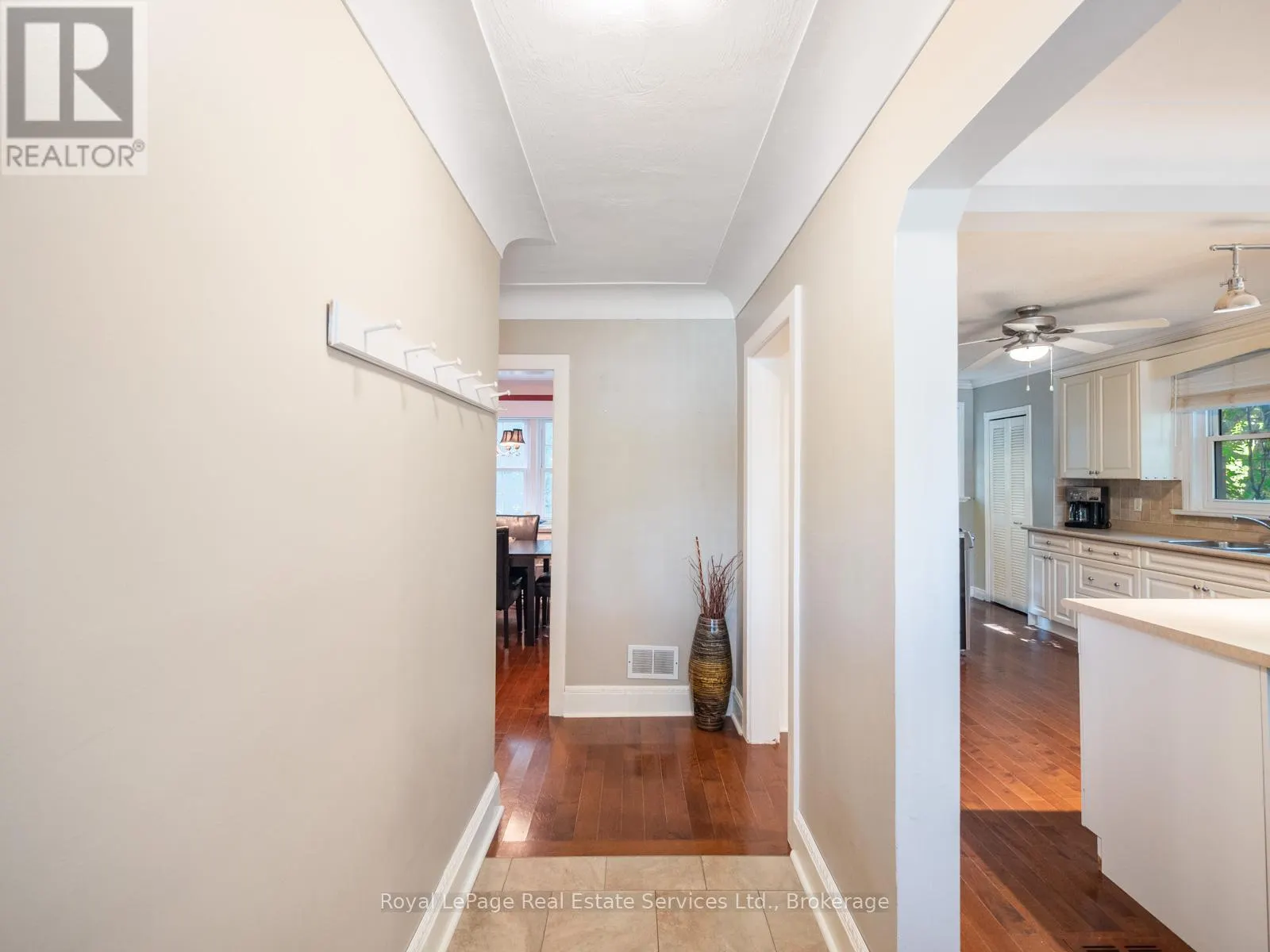 938 KING ROAD