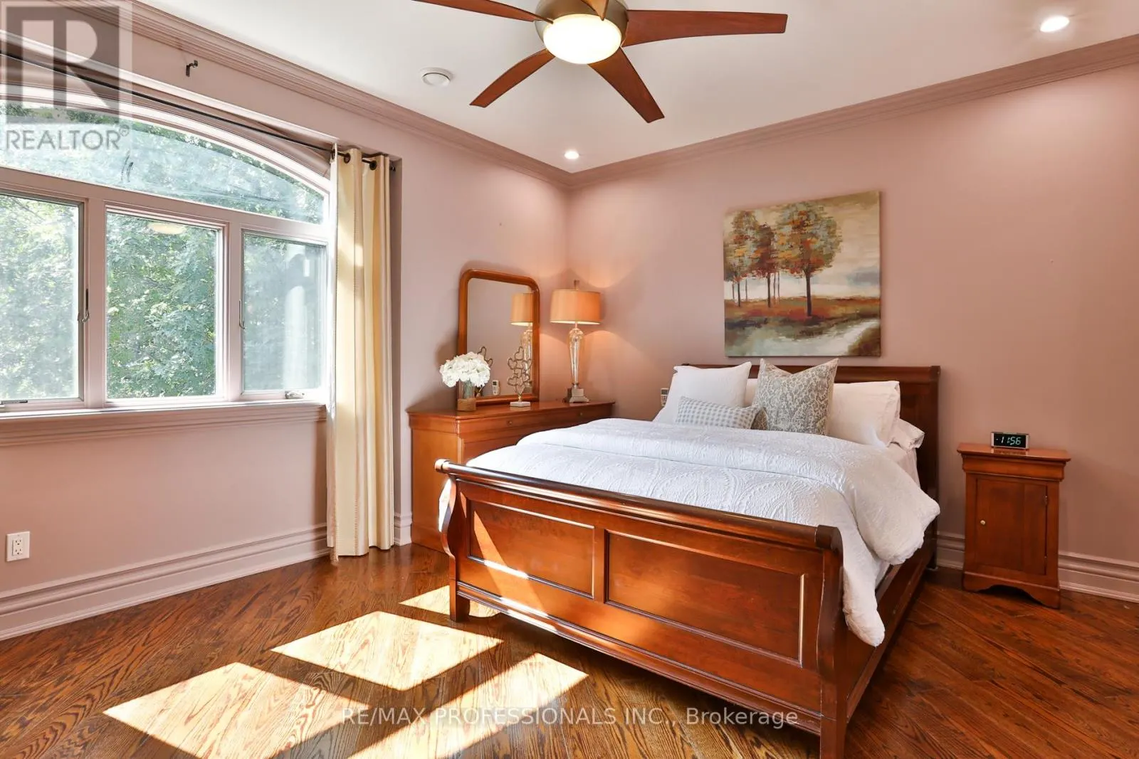 106 CHESTNUT HILLS PARKWAY