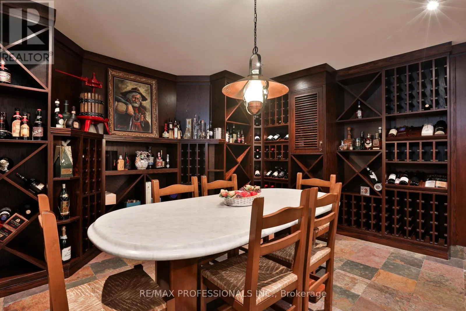 106 CHESTNUT HILLS PARKWAY