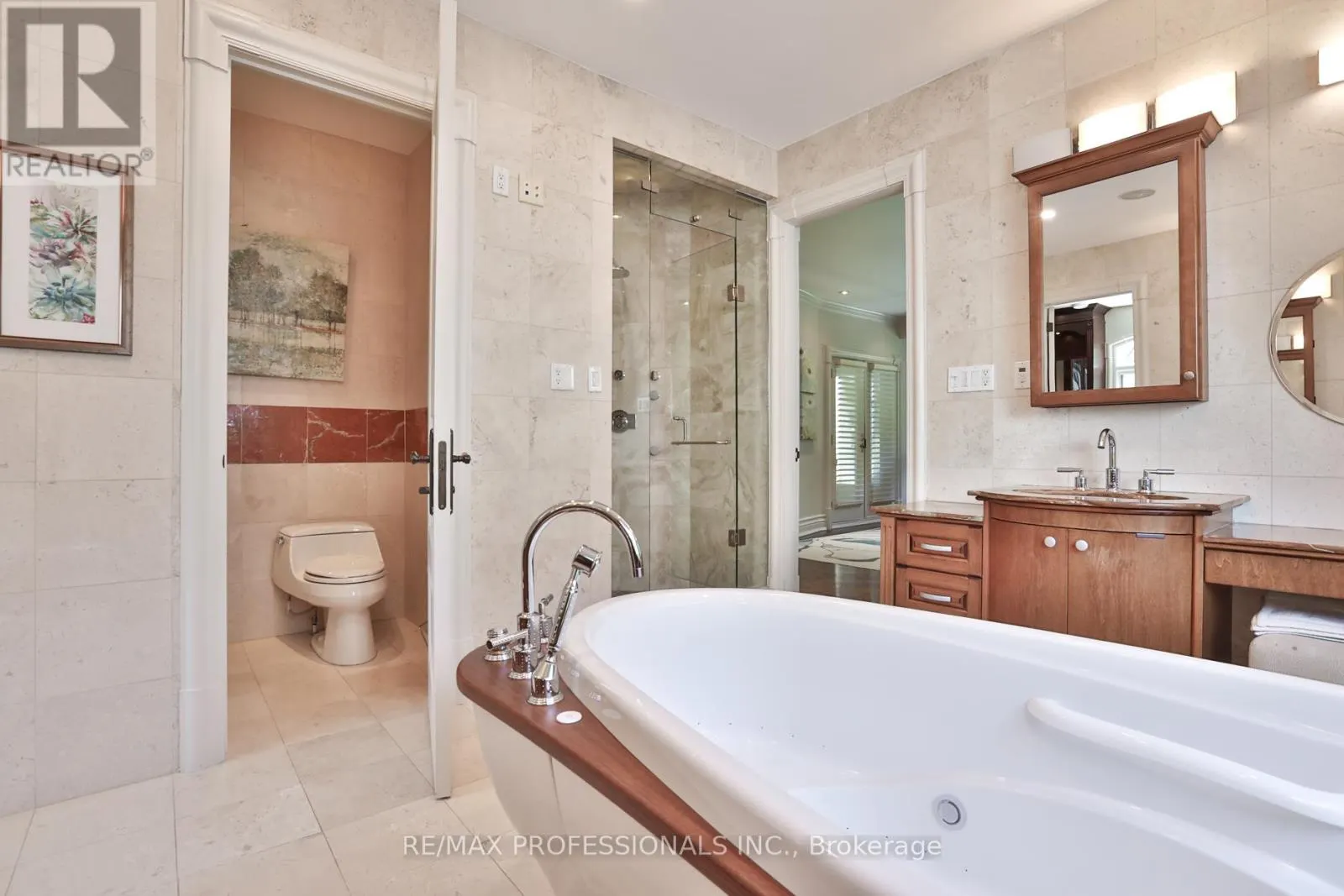 106 CHESTNUT HILLS PARKWAY