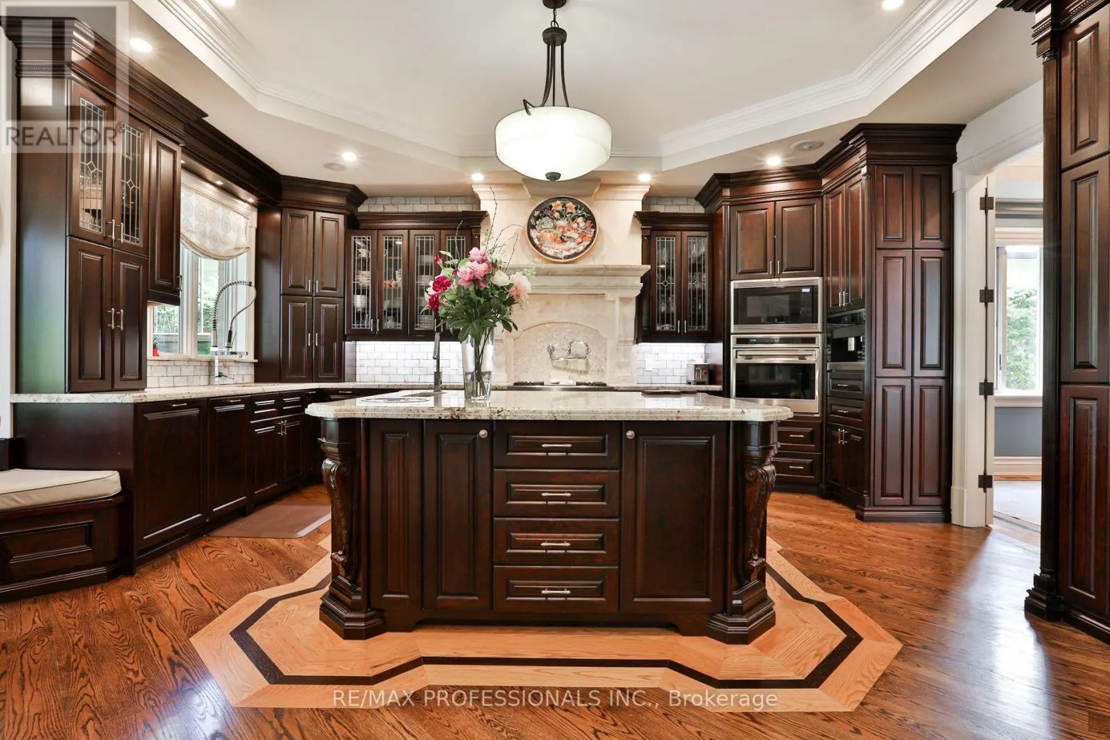 106 CHESTNUT HILLS PARKWAY