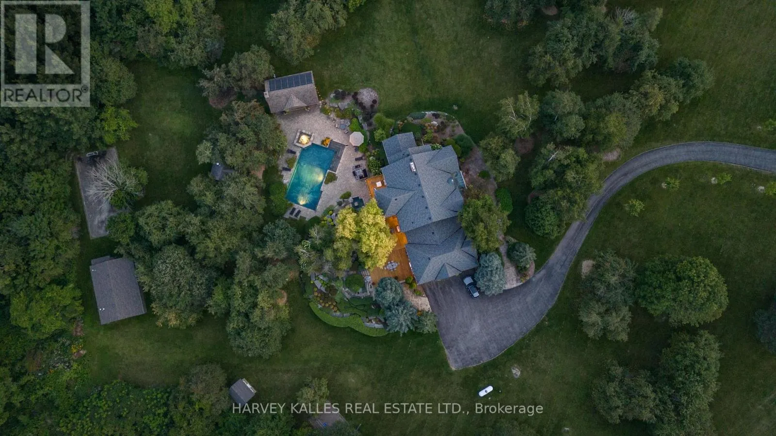 3 RUTLAND HILL COURT