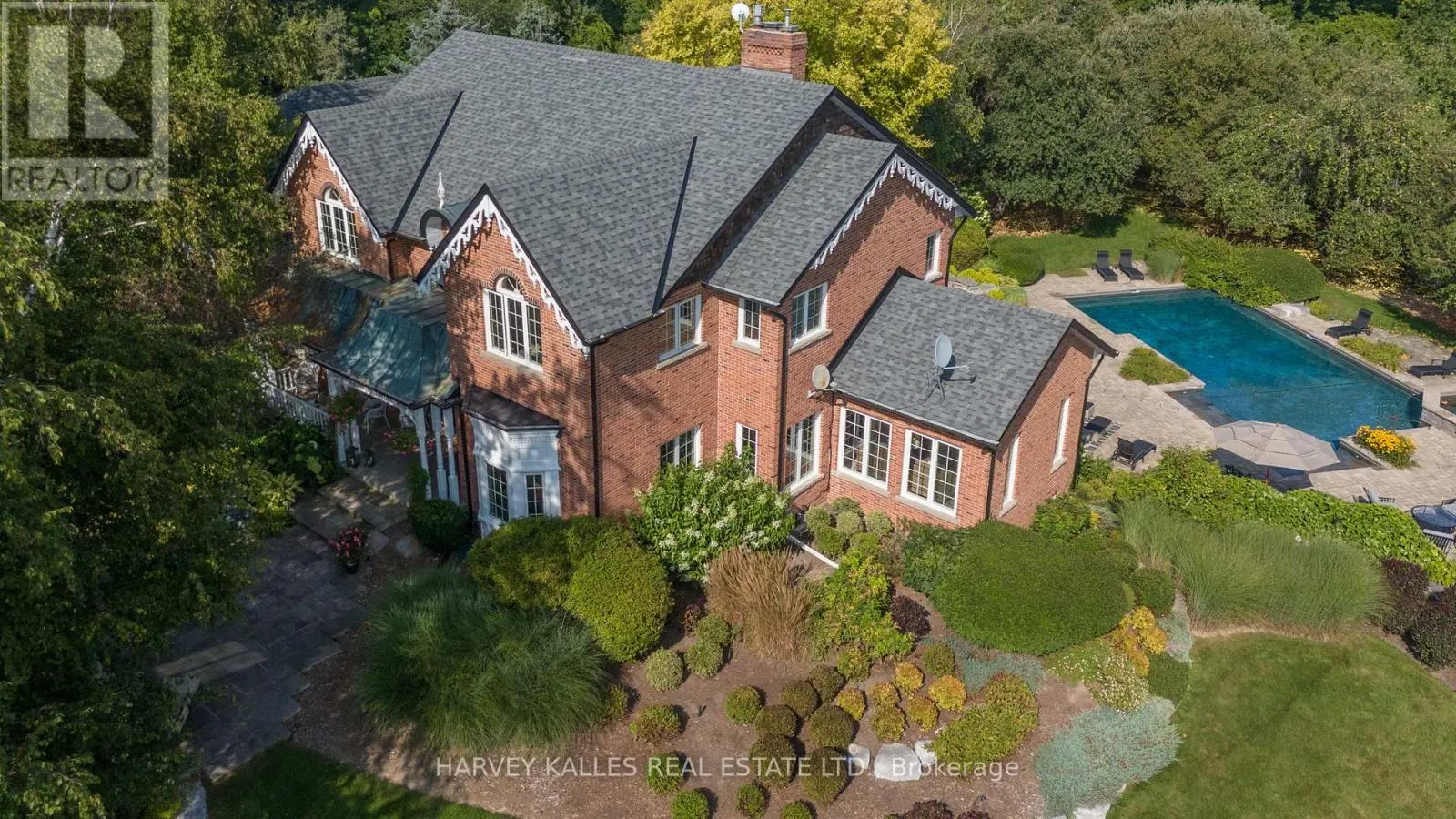 3 RUTLAND HILL COURT