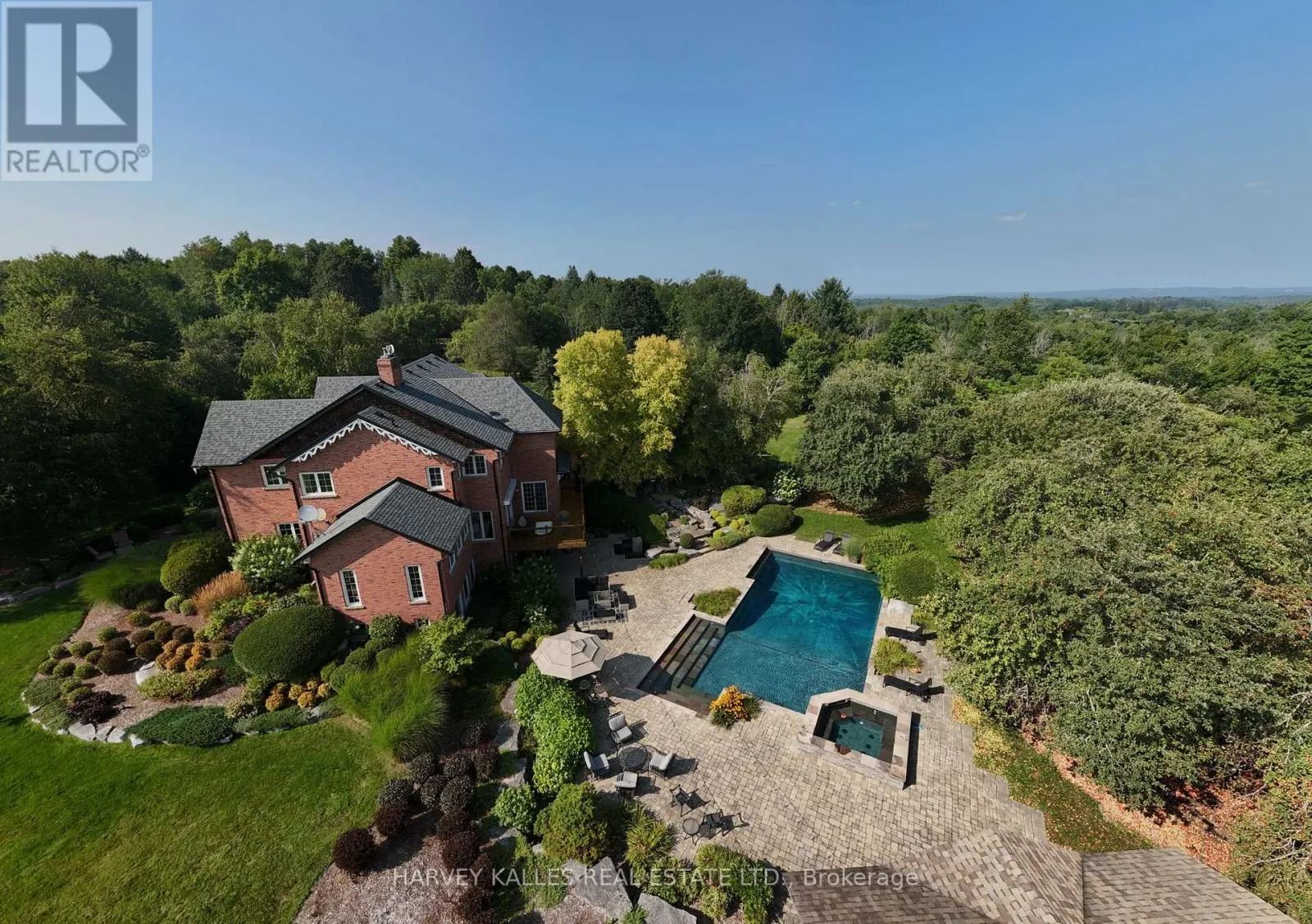3 RUTLAND HILL COURT
