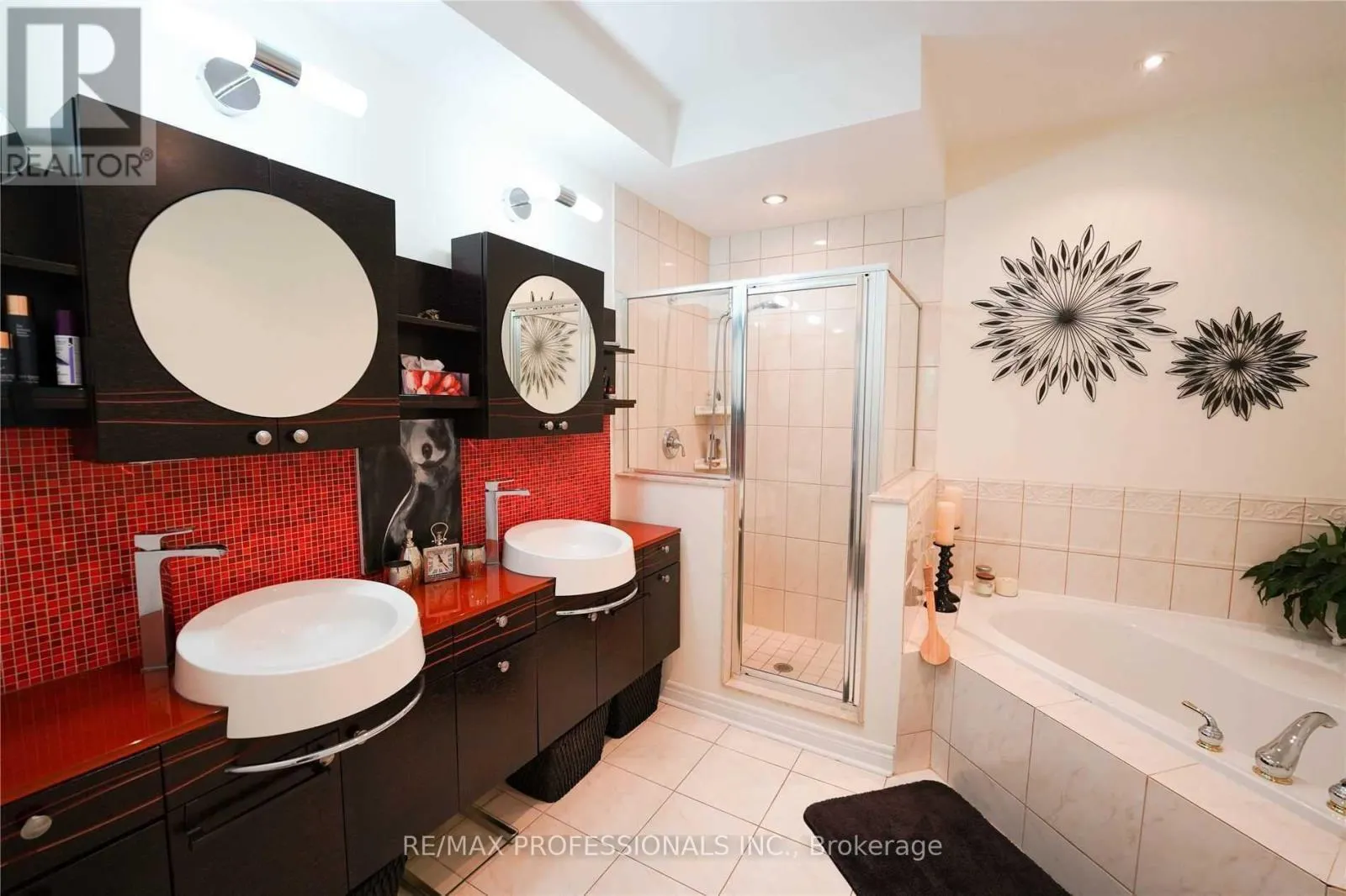 137 ST LAWRENCE DRIVE